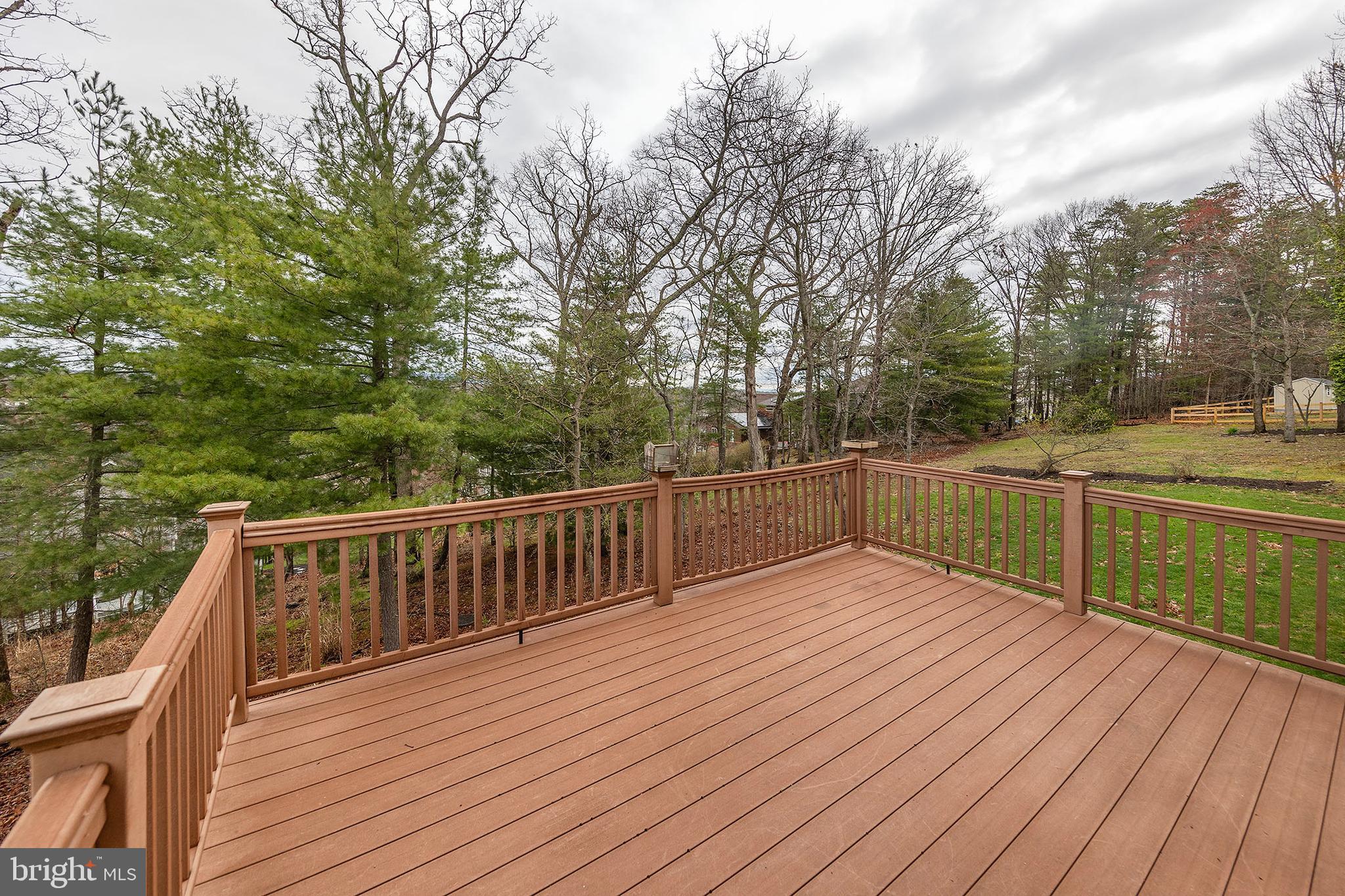 LAKE HOLIDAY ESTATES - Residential