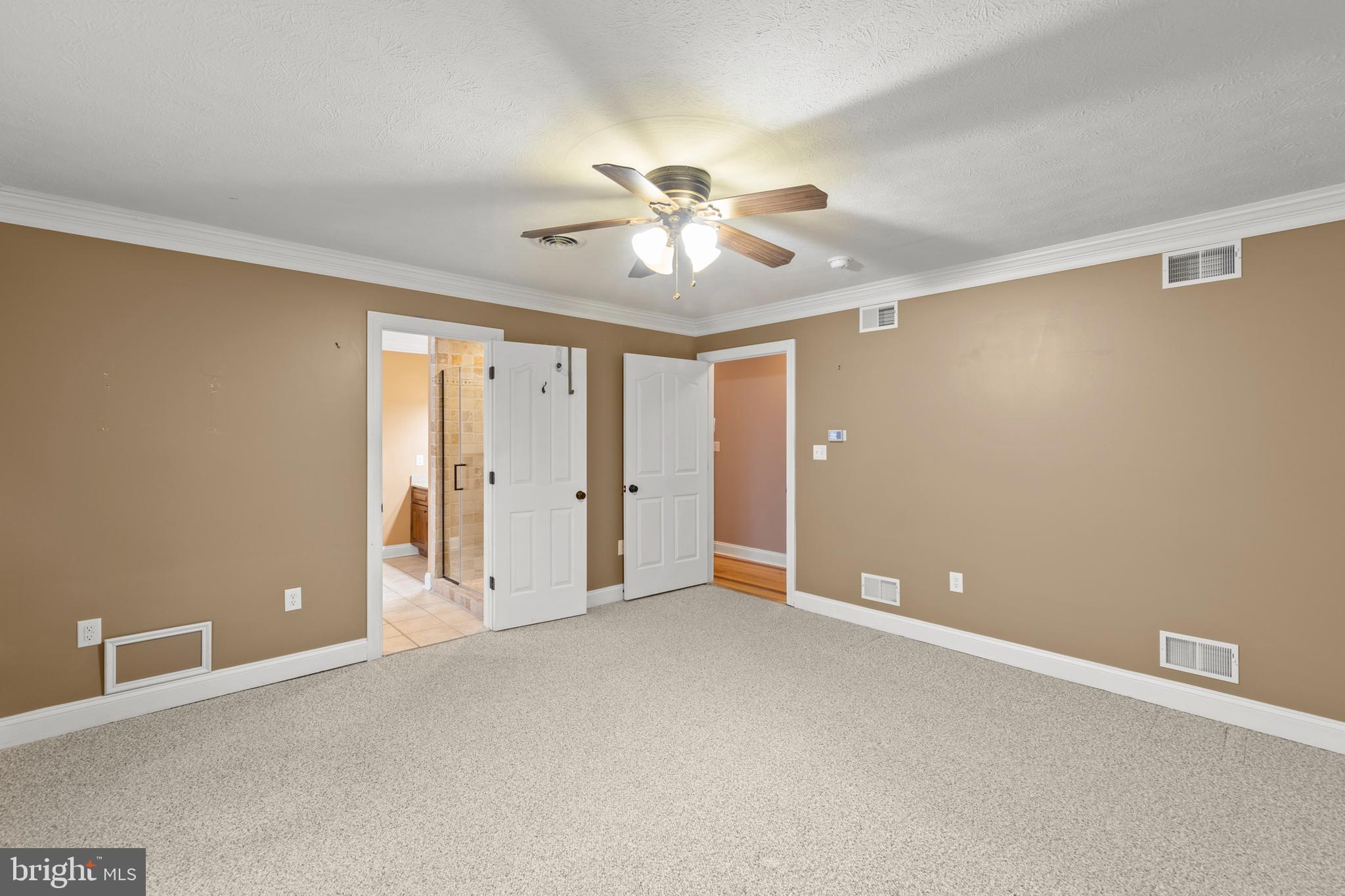 LAKE HOLIDAY ESTATES - Residential