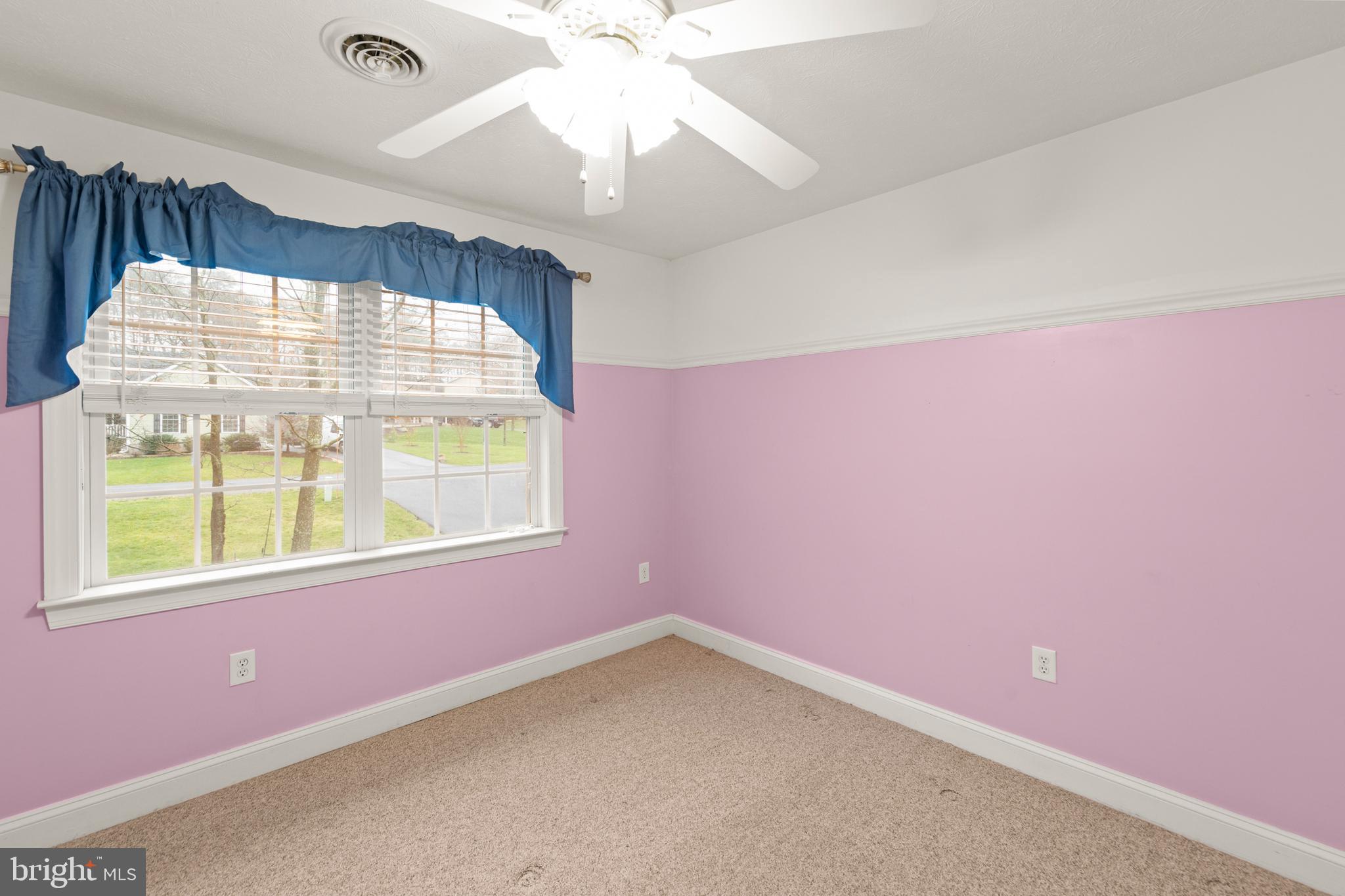 LAKE HOLIDAY ESTATES - Residential