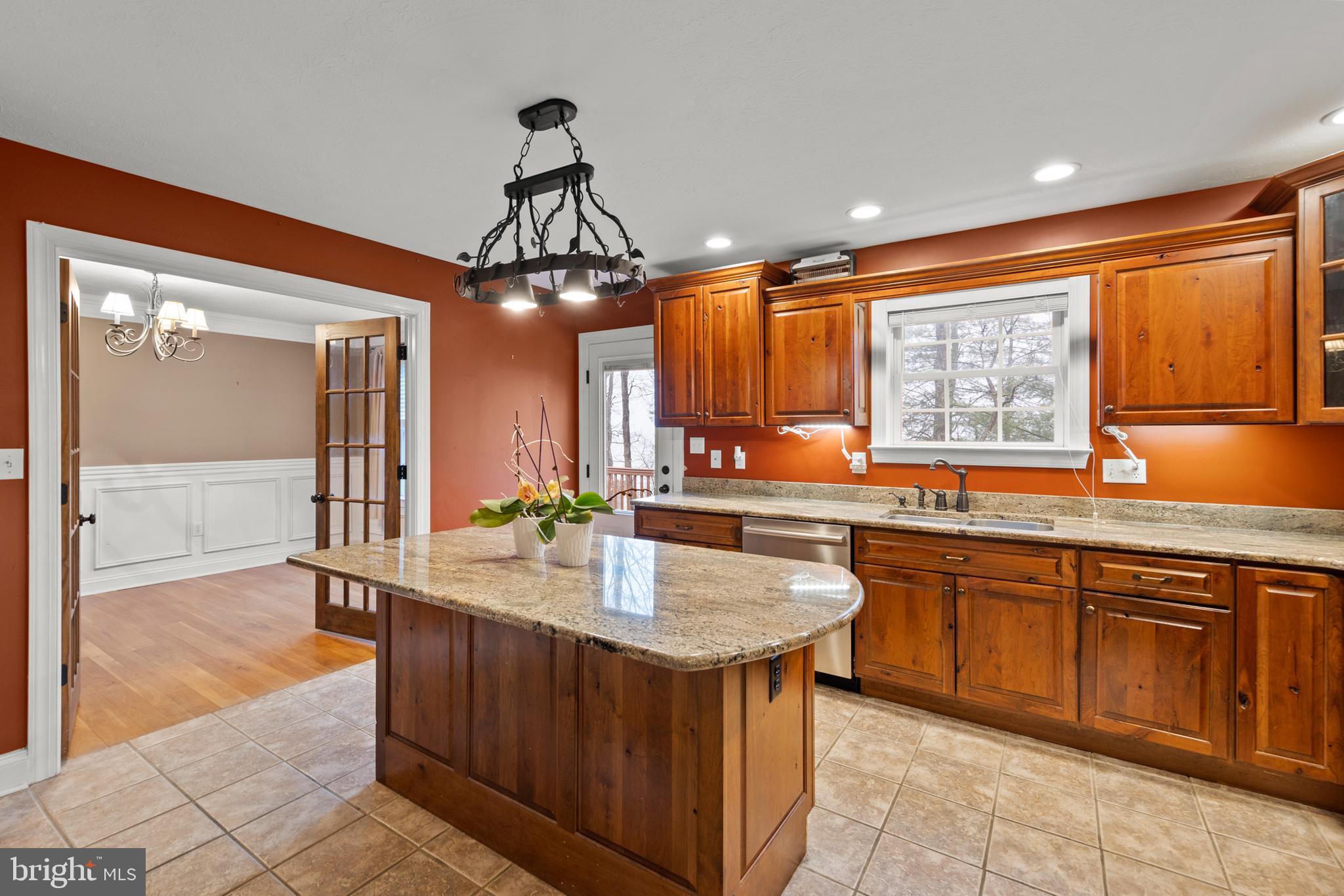 LAKE HOLIDAY ESTATES - Residential