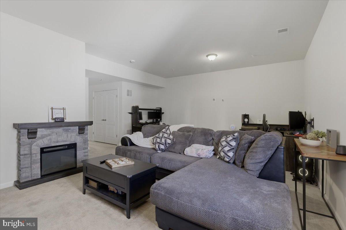 STONEBRIDGE - Residential