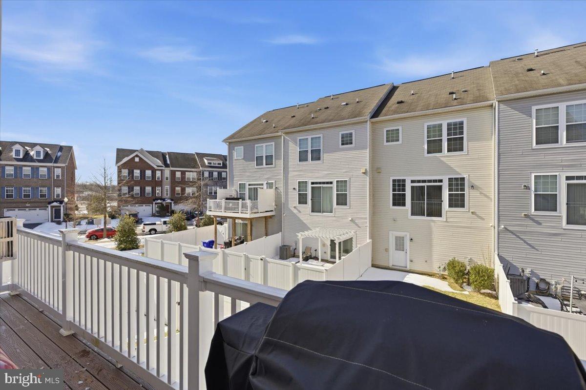 STONEBRIDGE - Residential