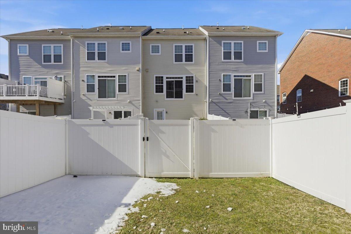 STONEBRIDGE - Residential