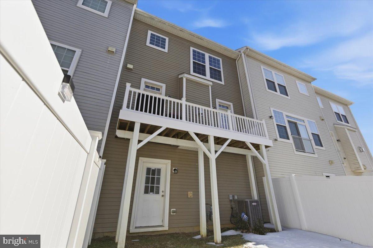 STONEBRIDGE - Residential