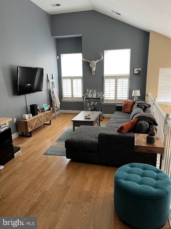 SUTTON RIDGE - Residential Lease