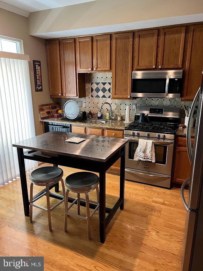 SUTTON RIDGE - Residential Lease