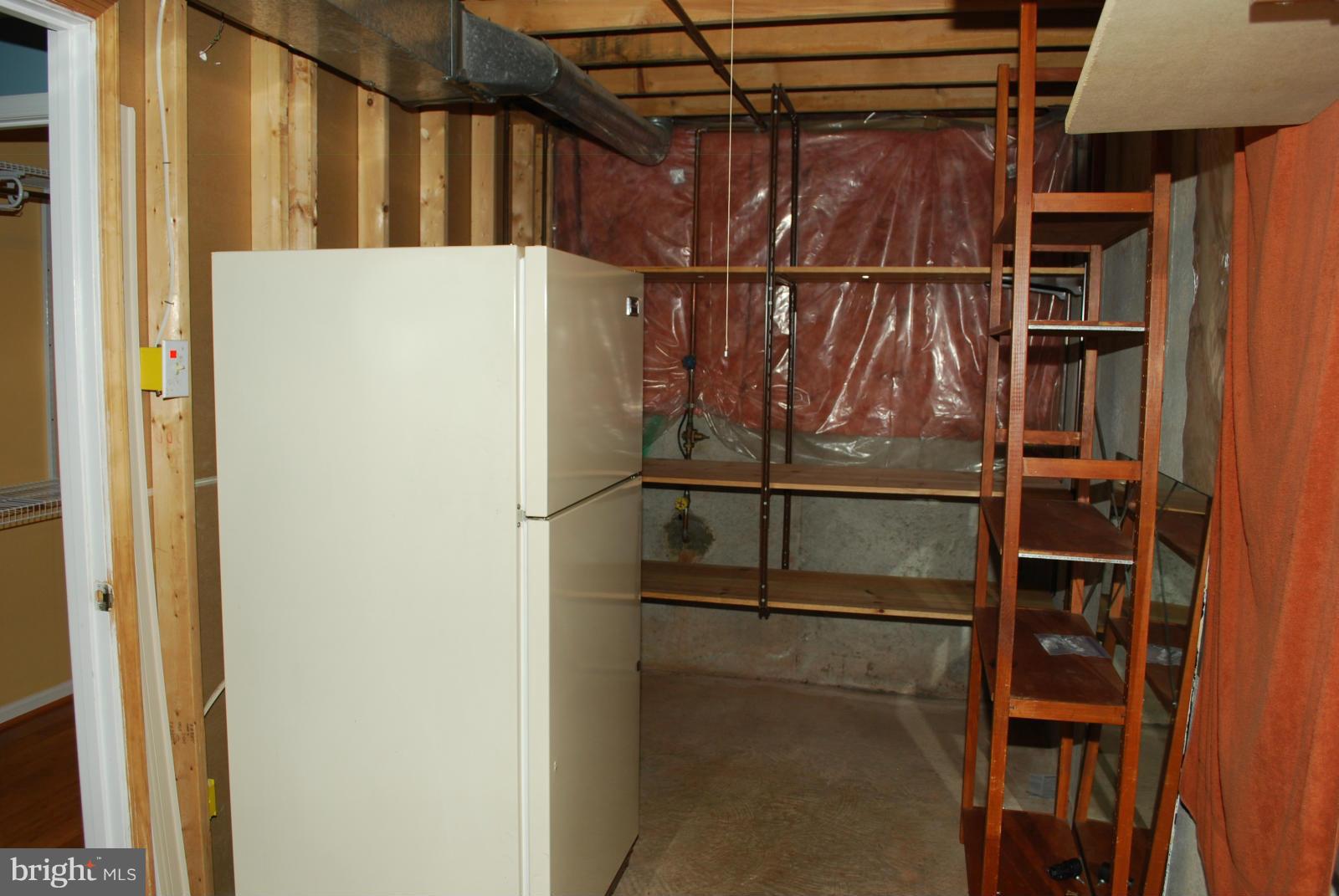 CHANTILLY HIGHLANDS - Residential Lease