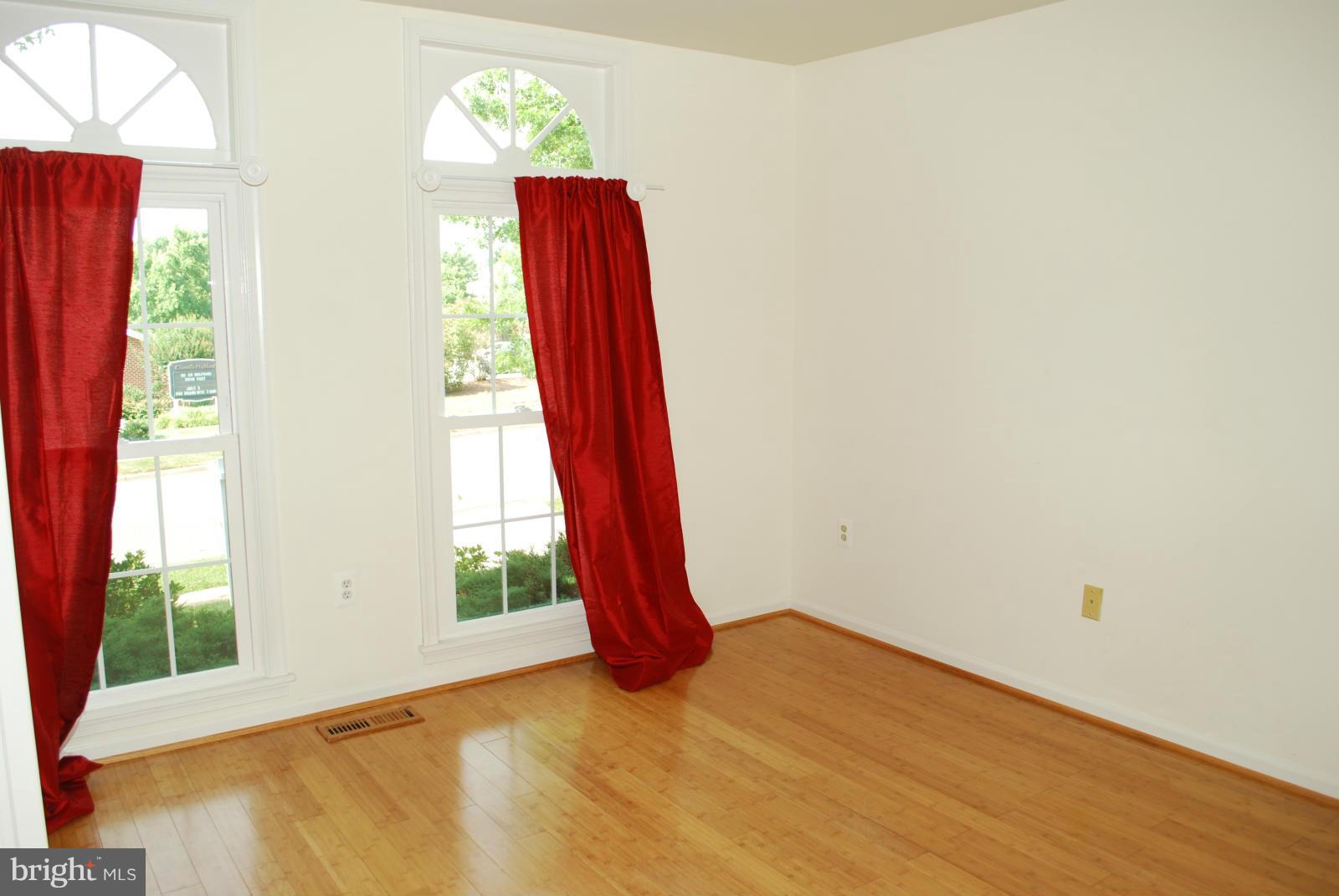 CHANTILLY HIGHLANDS - Residential Lease