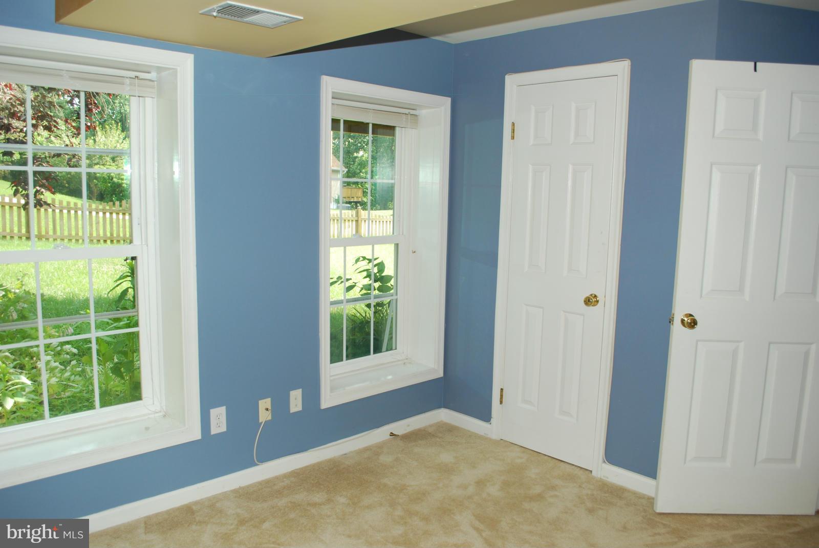 CHANTILLY HIGHLANDS - Residential Lease