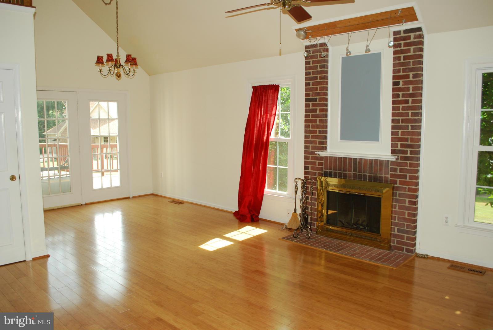 CHANTILLY HIGHLANDS - Residential Lease