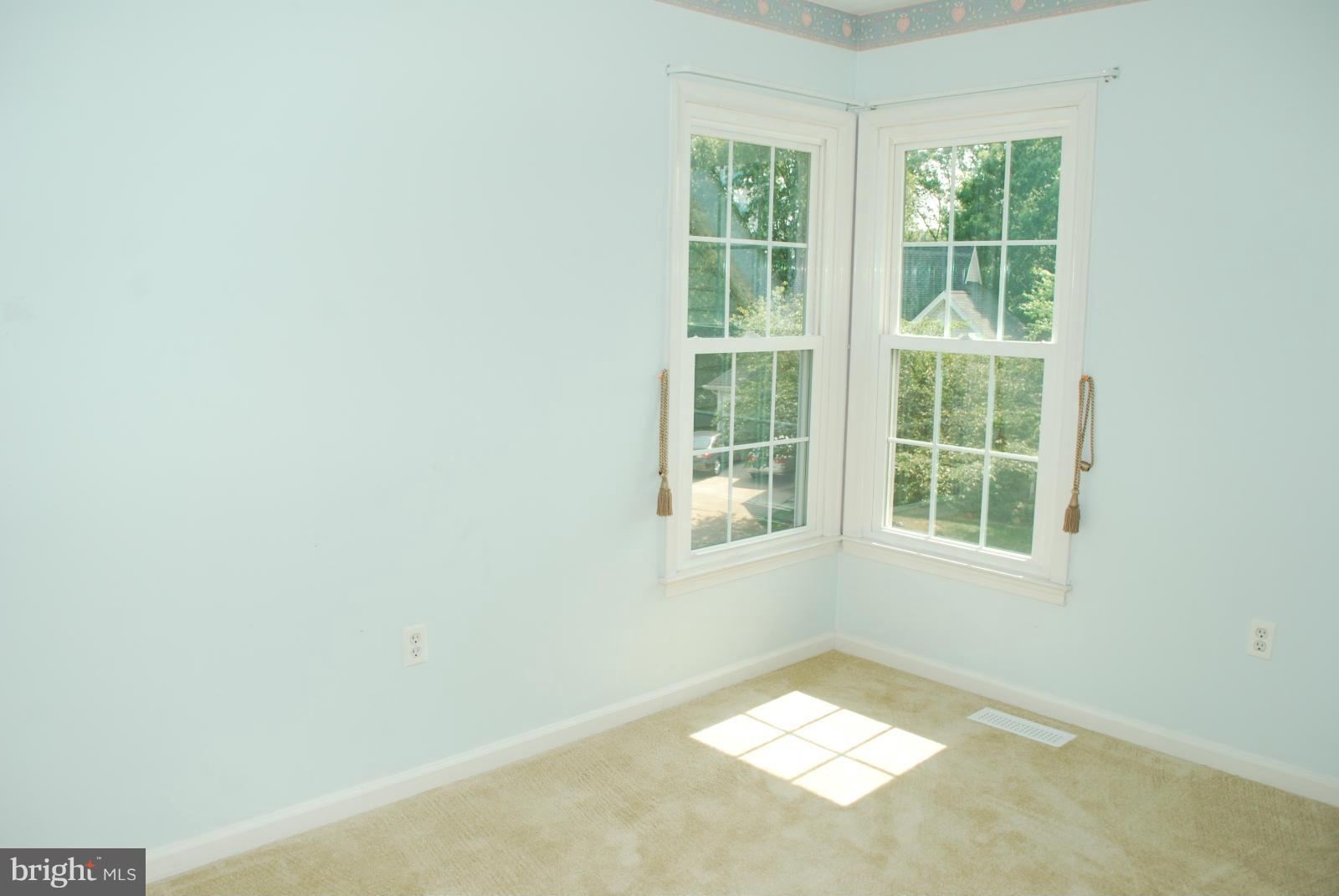 CHANTILLY HIGHLANDS - Residential Lease