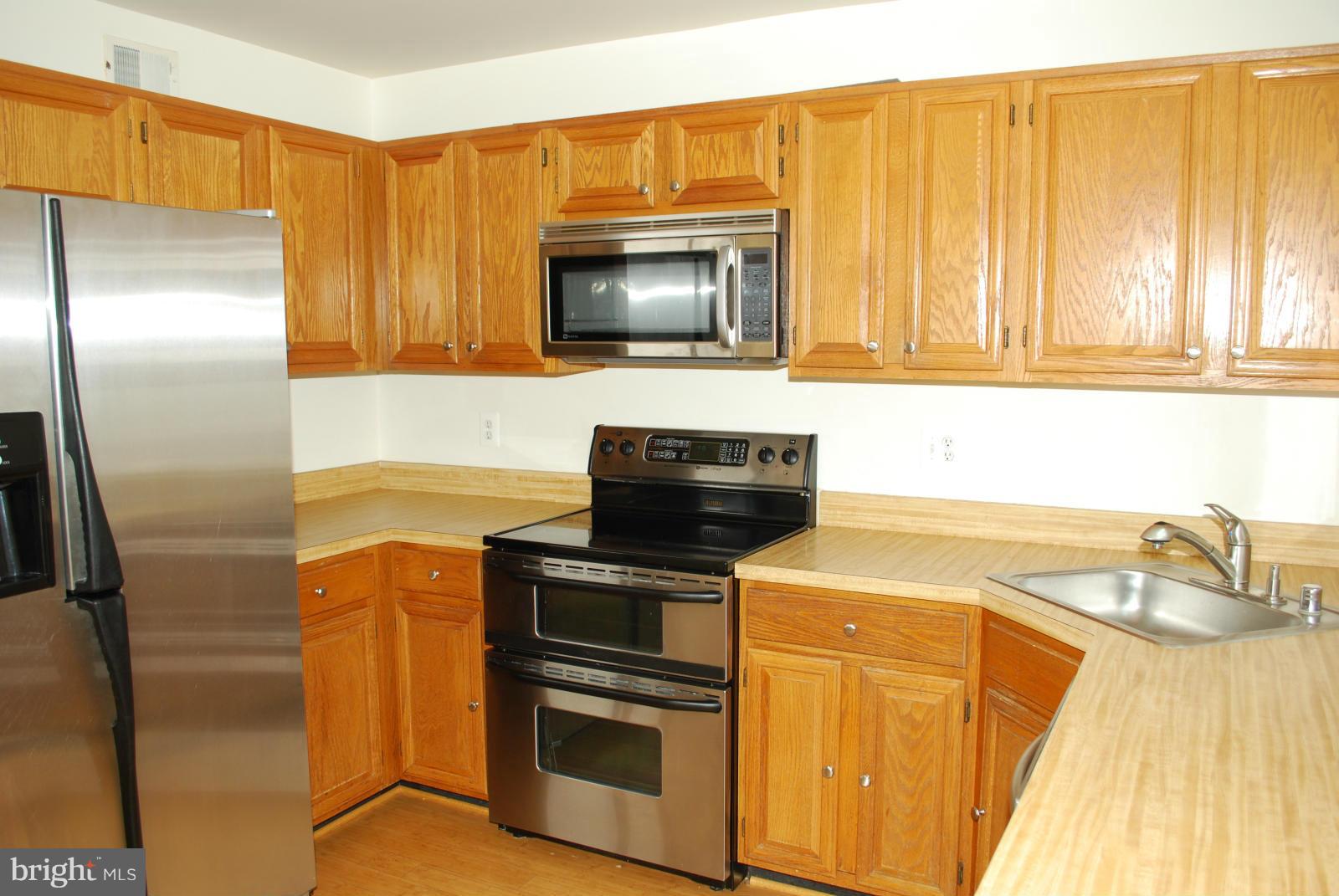 CHANTILLY HIGHLANDS - Residential Lease