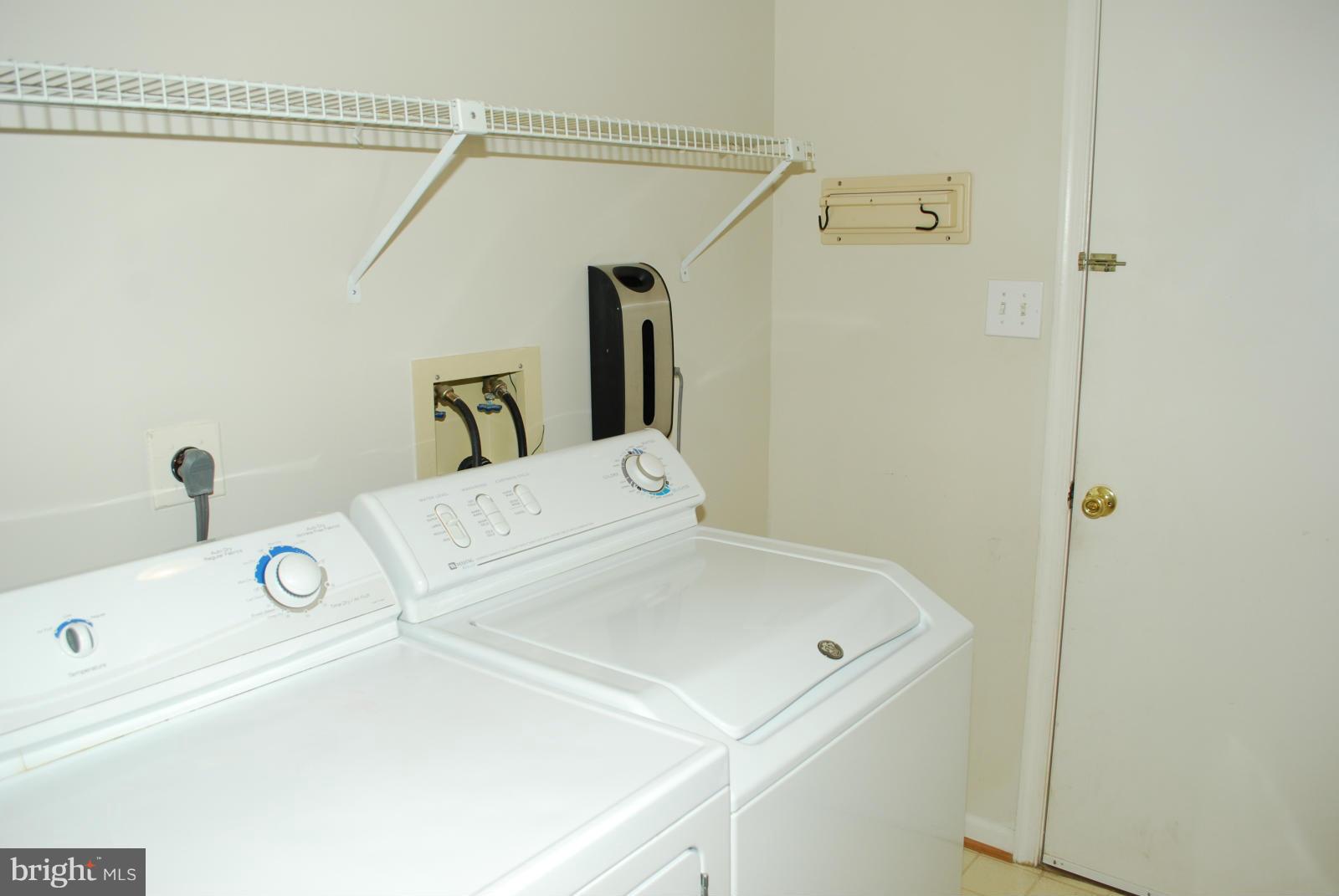 CHANTILLY HIGHLANDS - Residential Lease