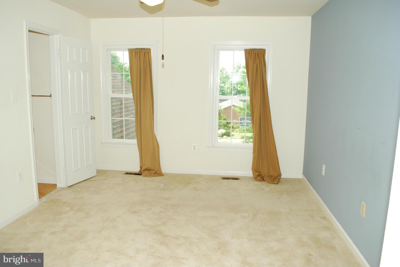 CHANTILLY HIGHLANDS - Residential Lease