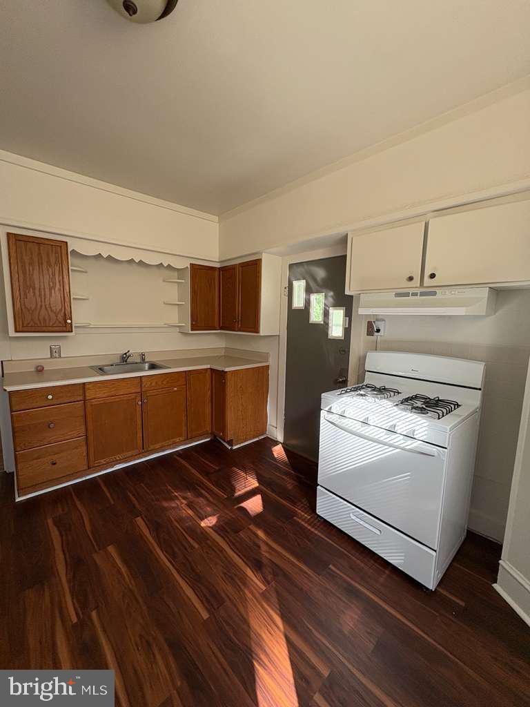 402 CINNAMINSON AVENUE 2