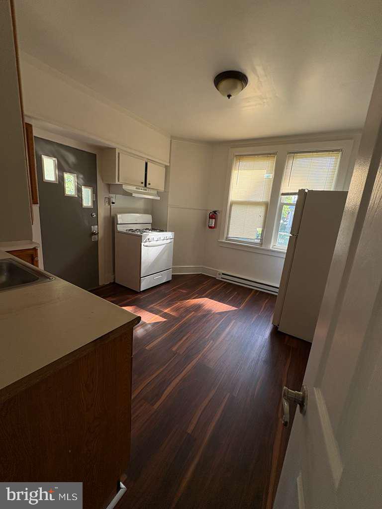 402 CINNAMINSON AVENUE 2