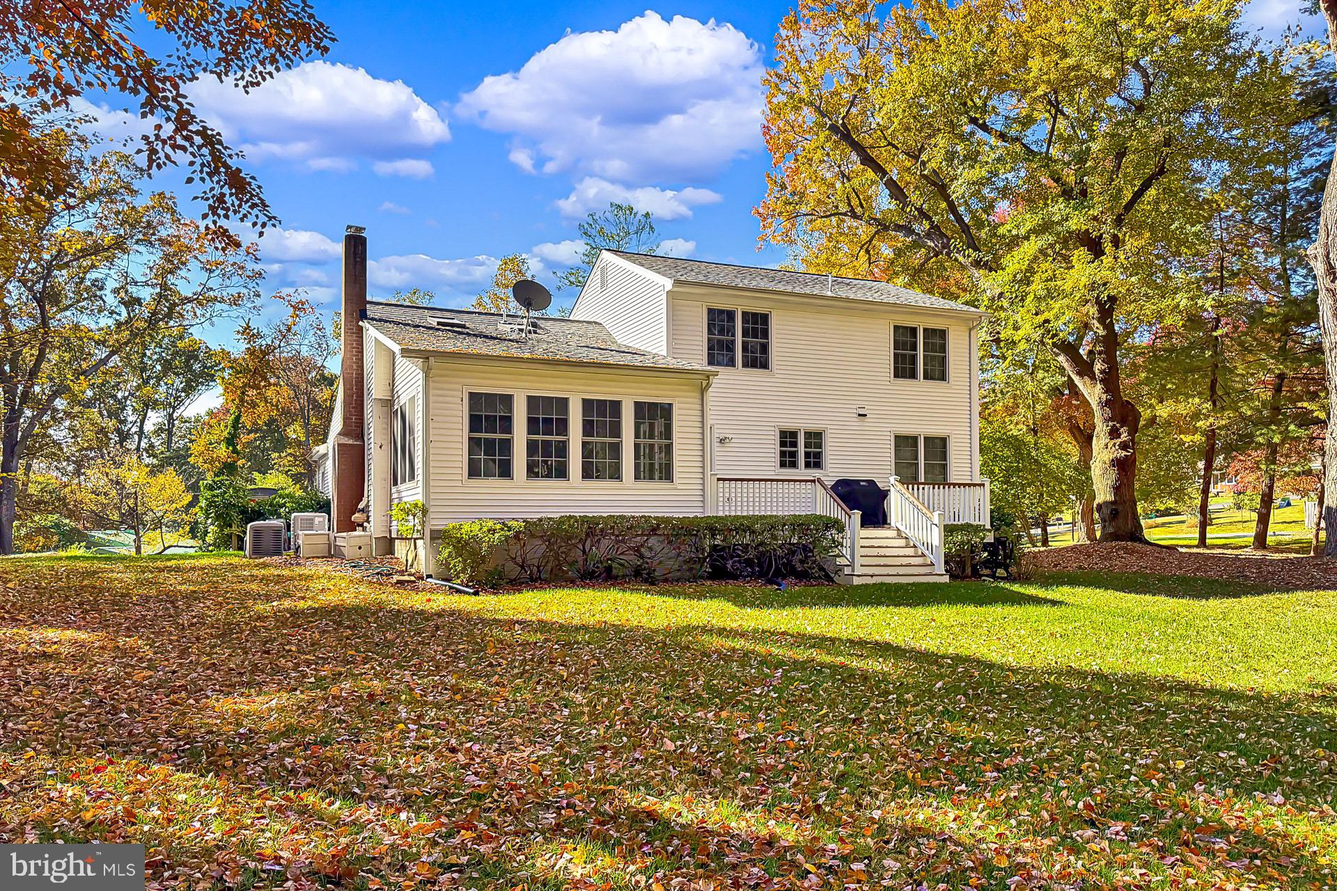 CHESTNUT HILL - Residential