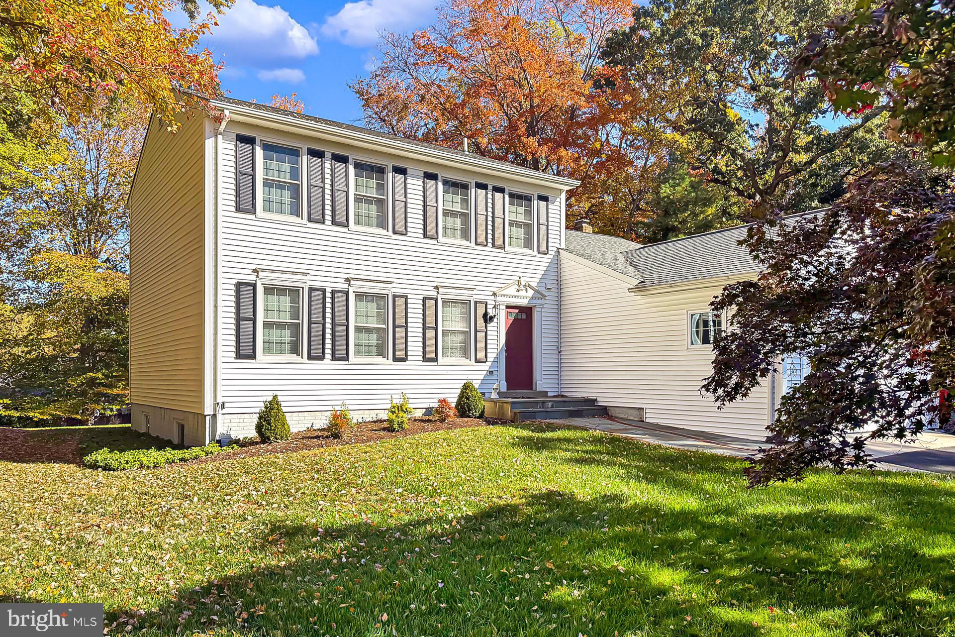 CHESTNUT HILL - Residential