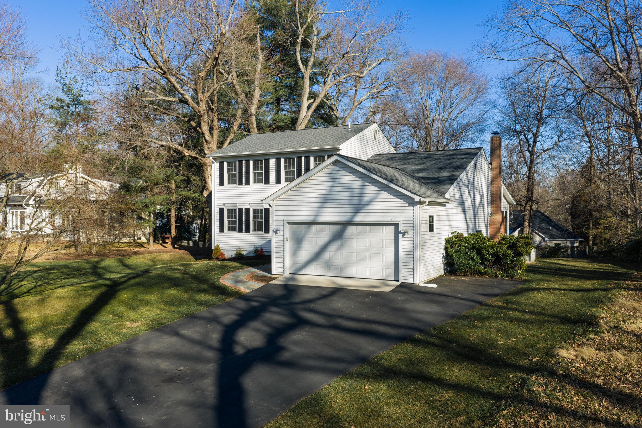 CHESTNUT HILL - Residential