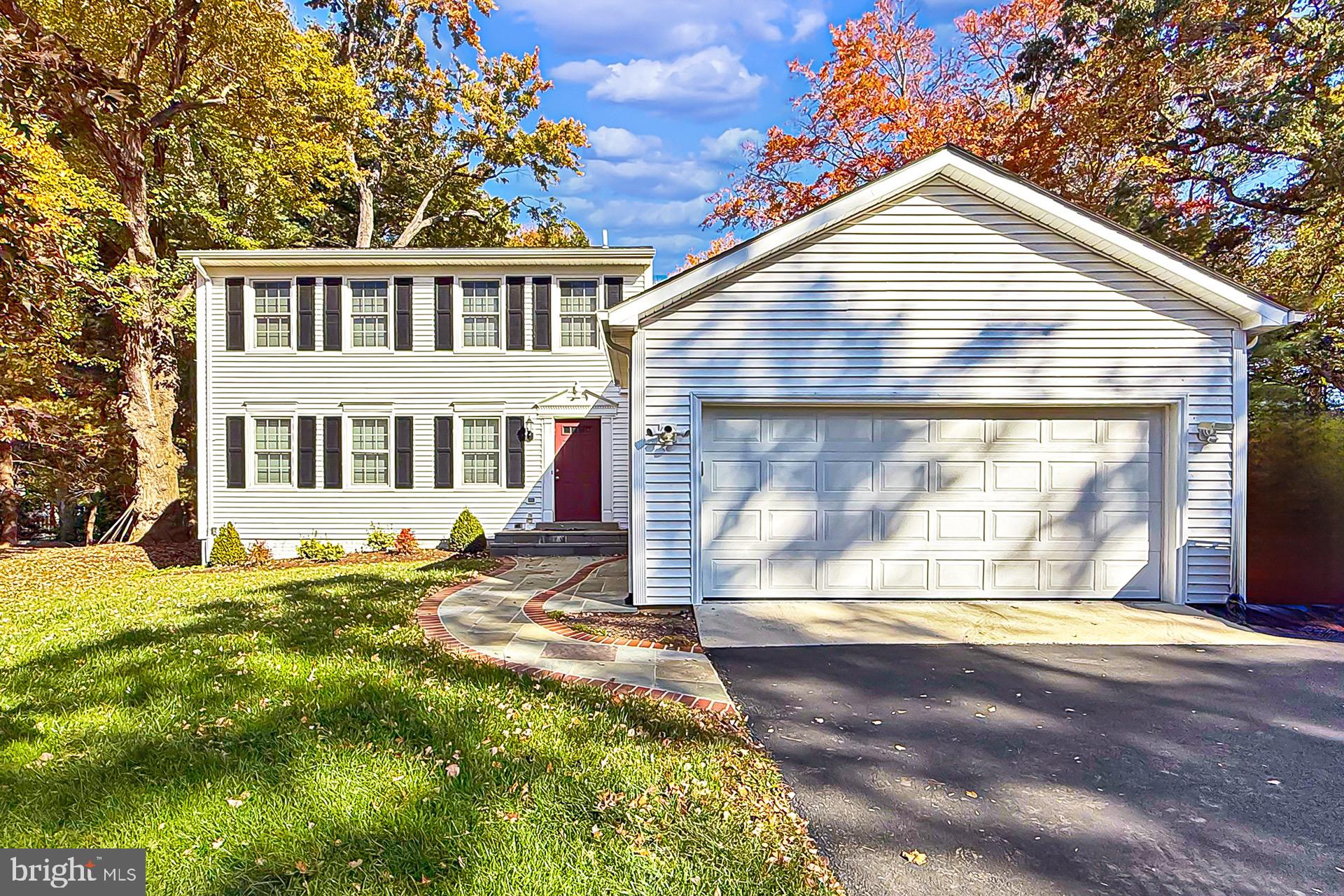 CHESTNUT HILL - Residential