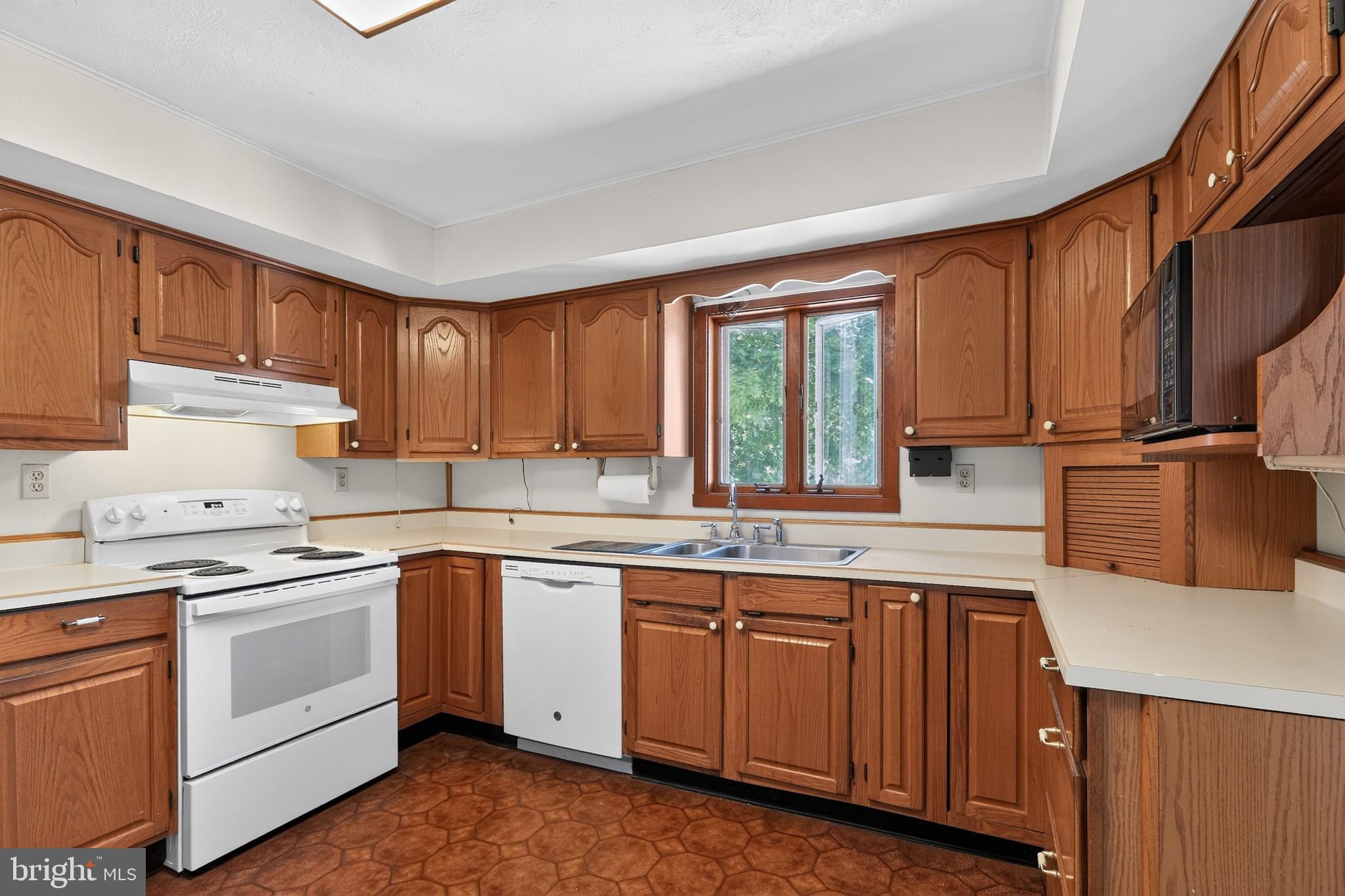 1720 UPPER STATE ROAD