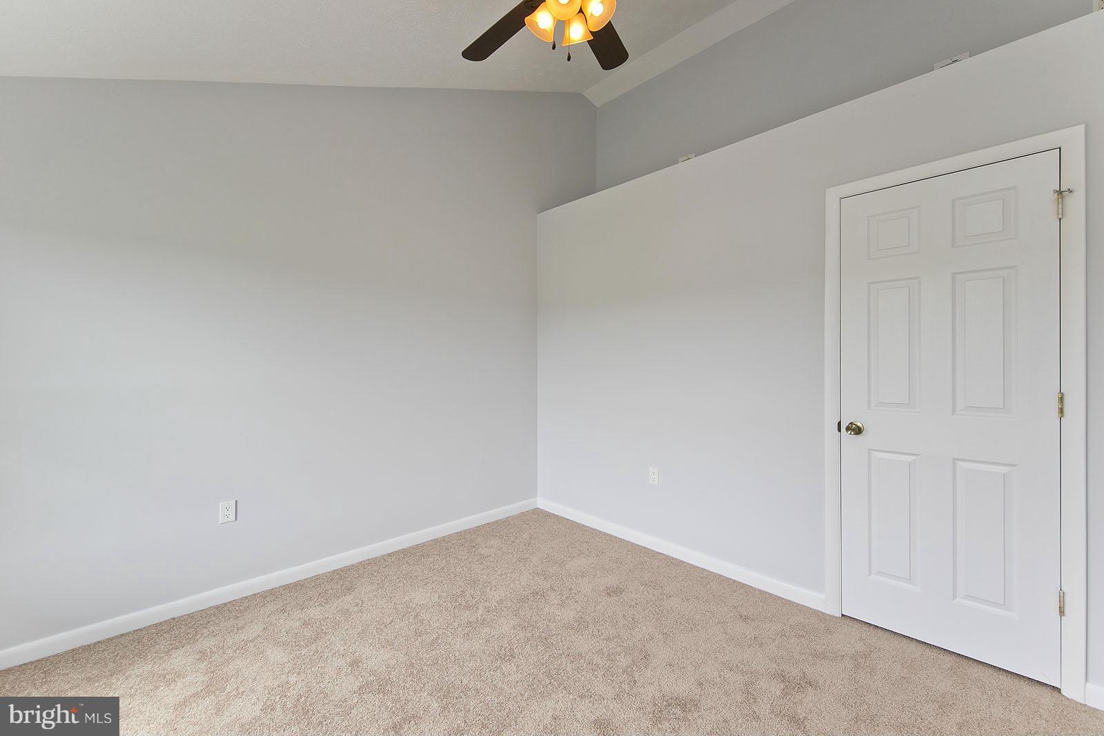 HIGHVIEW ESTATES - Residential