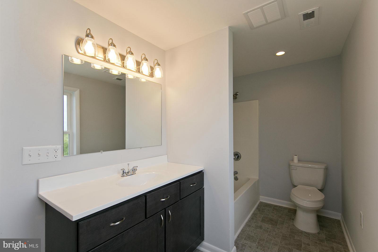 HIGHVIEW ESTATES - Residential