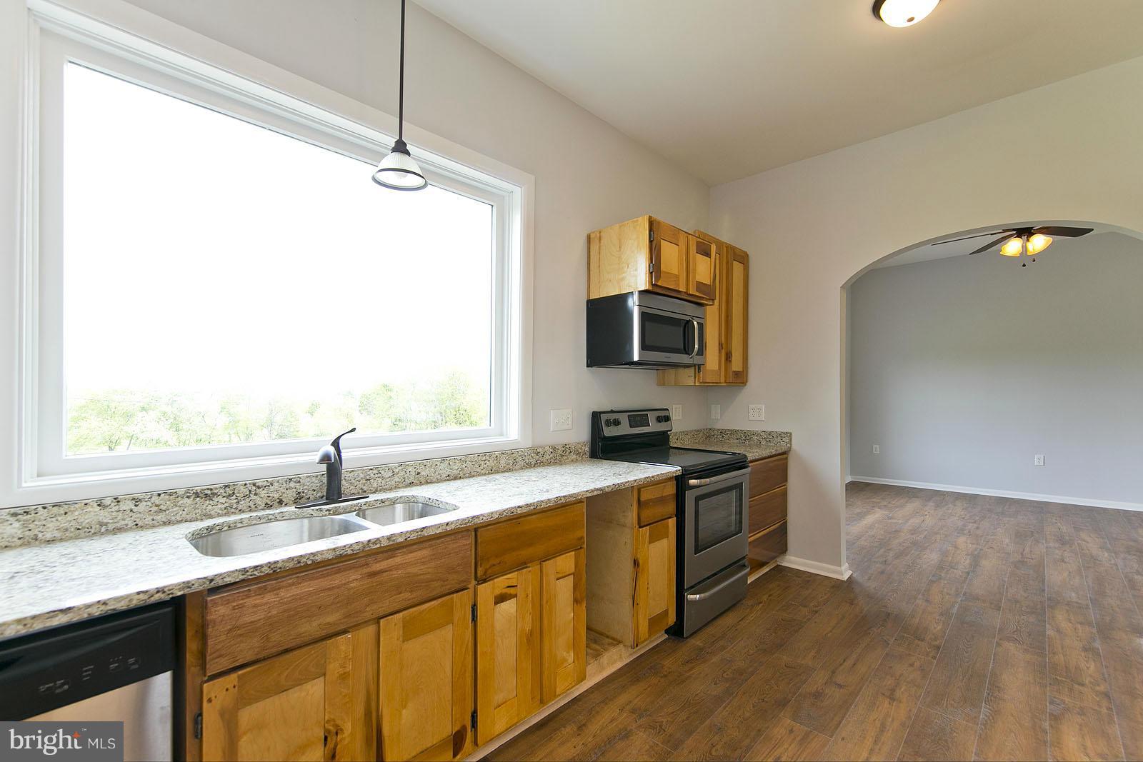 HIGHVIEW ESTATES - Residential