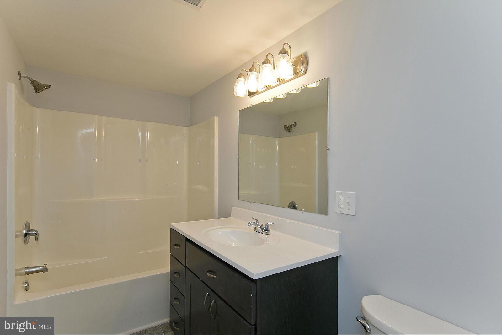 HIGHVIEW ESTATES - Residential