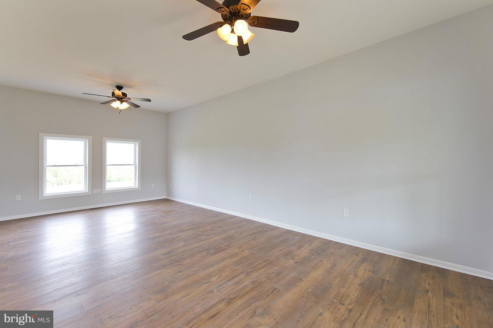 HIGHVIEW ESTATES - Residential