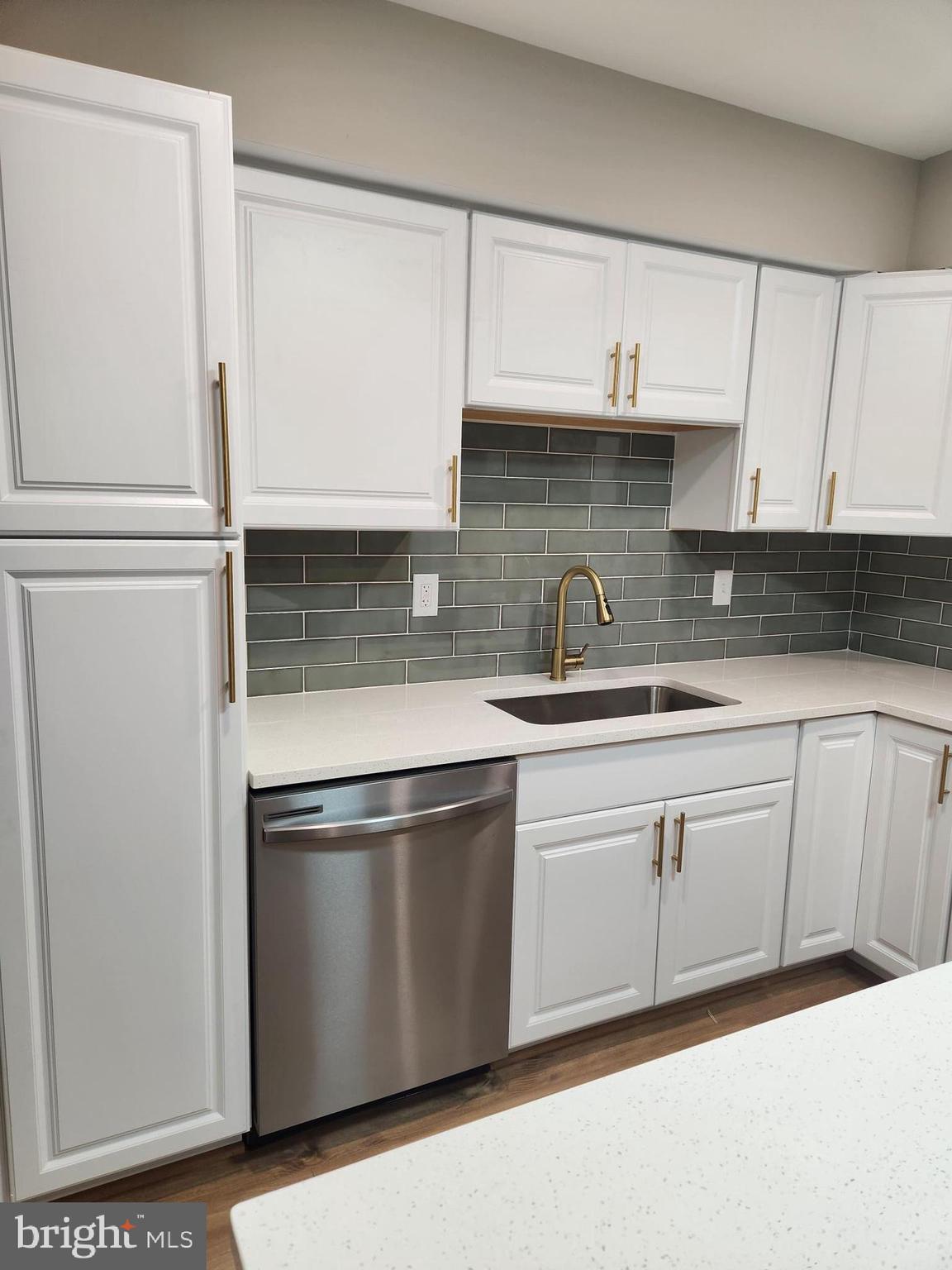 ANNEN WOODS - Residential