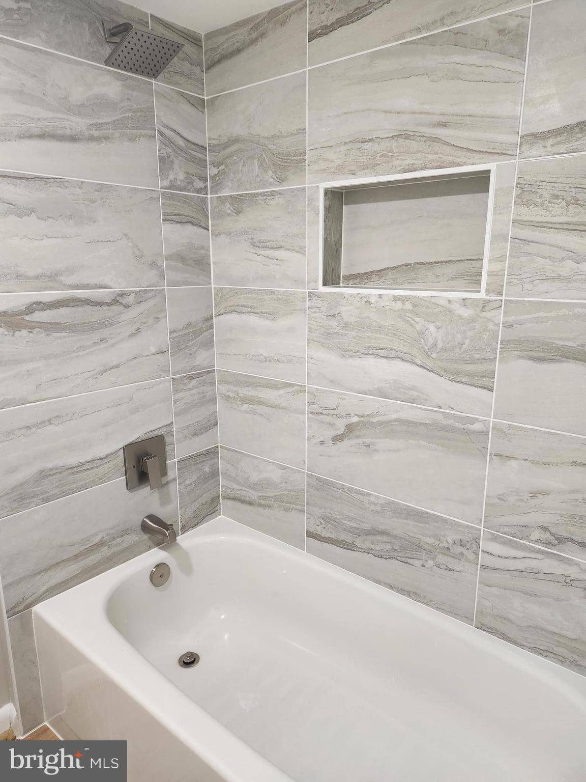 ANNEN WOODS - Residential