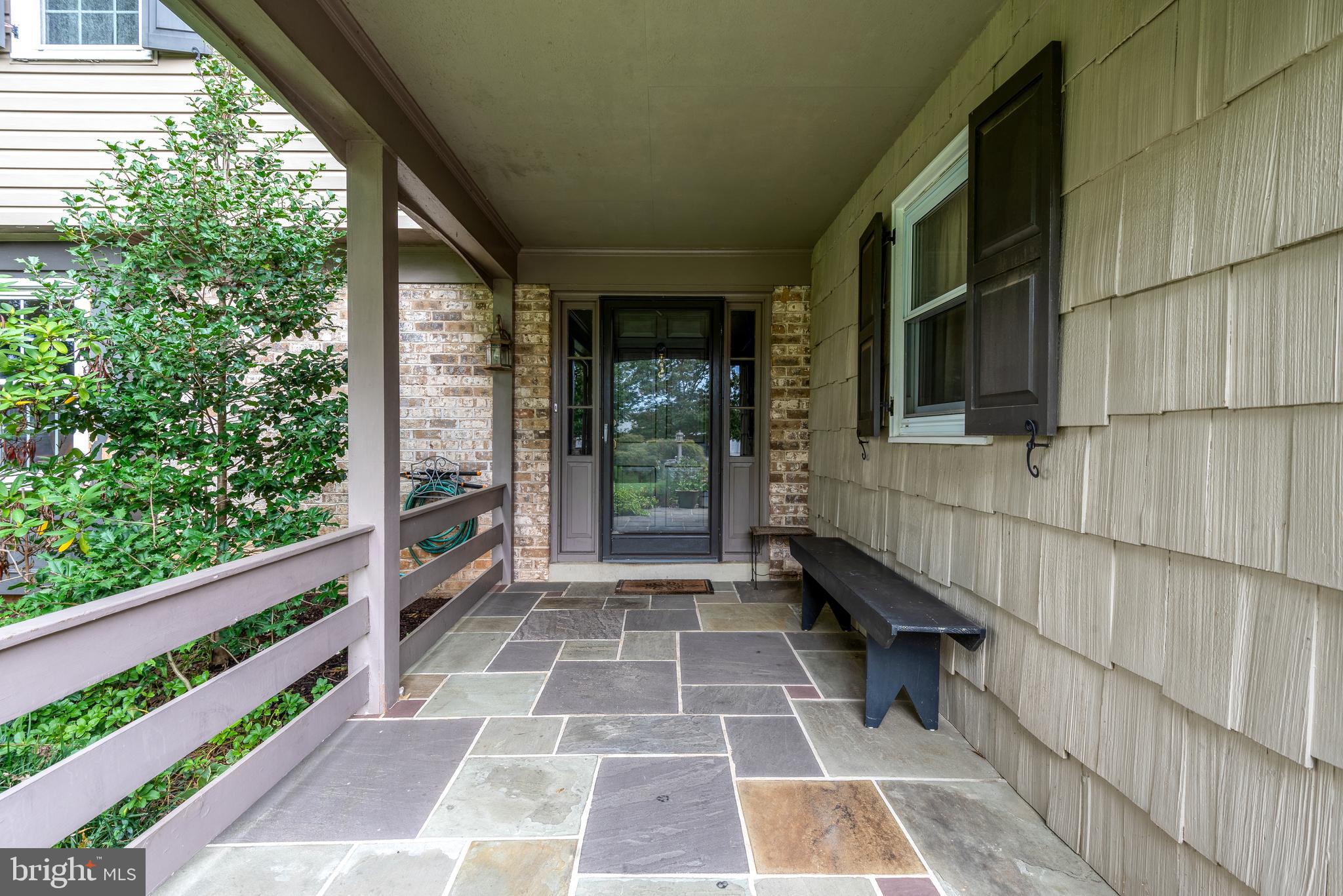 1221 COUNTRY CLUB DRIVE