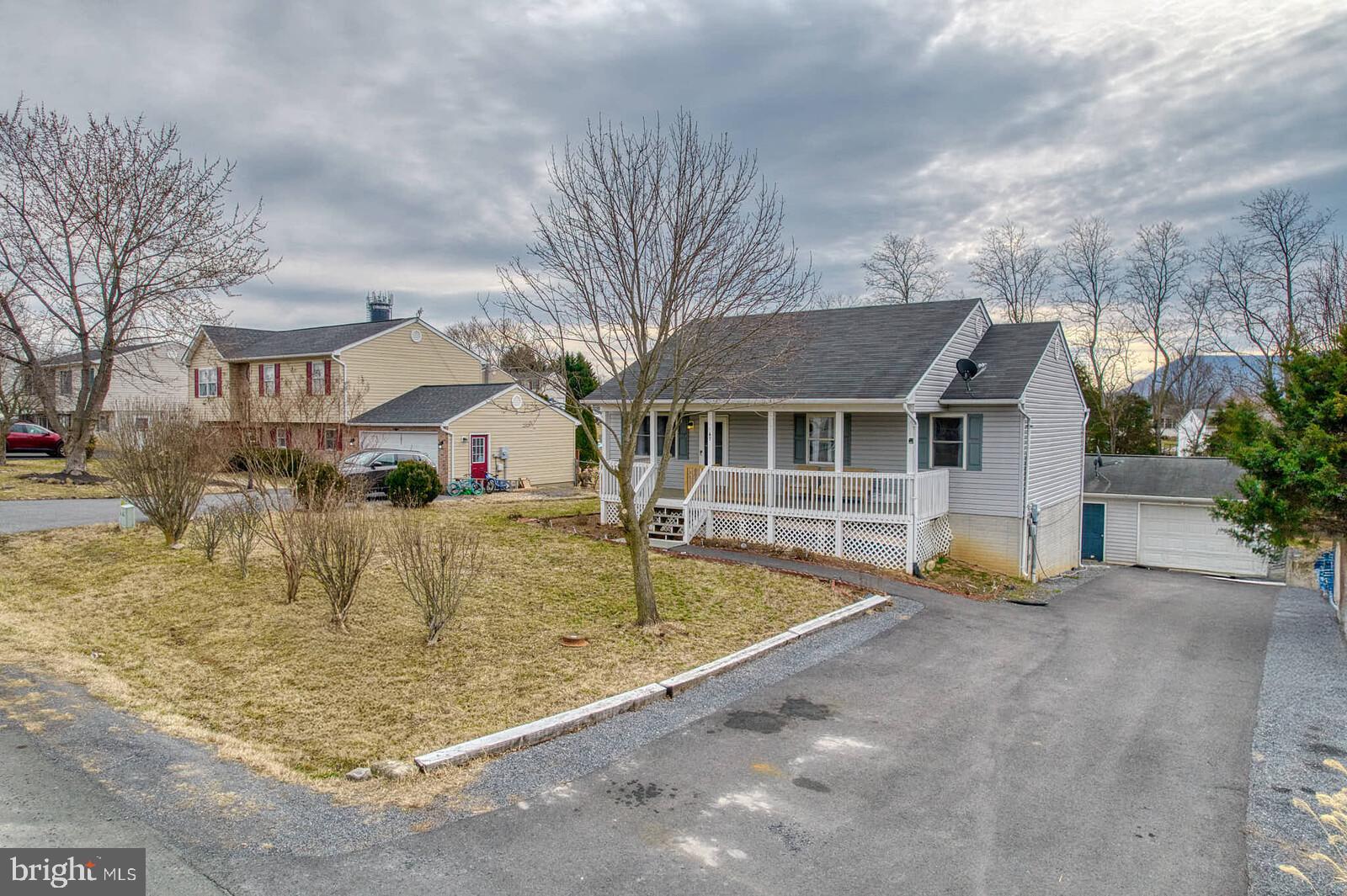 THE MEADOWS AT STRASBURG - Residential