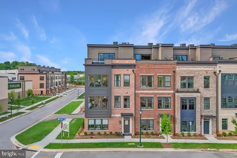 1135 Polaris Road Unit EDINBURGH 75, Potomac, MD MLS: MDMC2240072