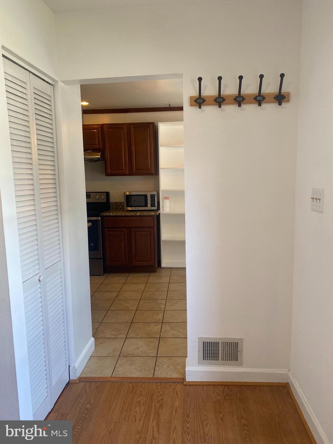 6 PRAIRIE ROSE LANE 12-3