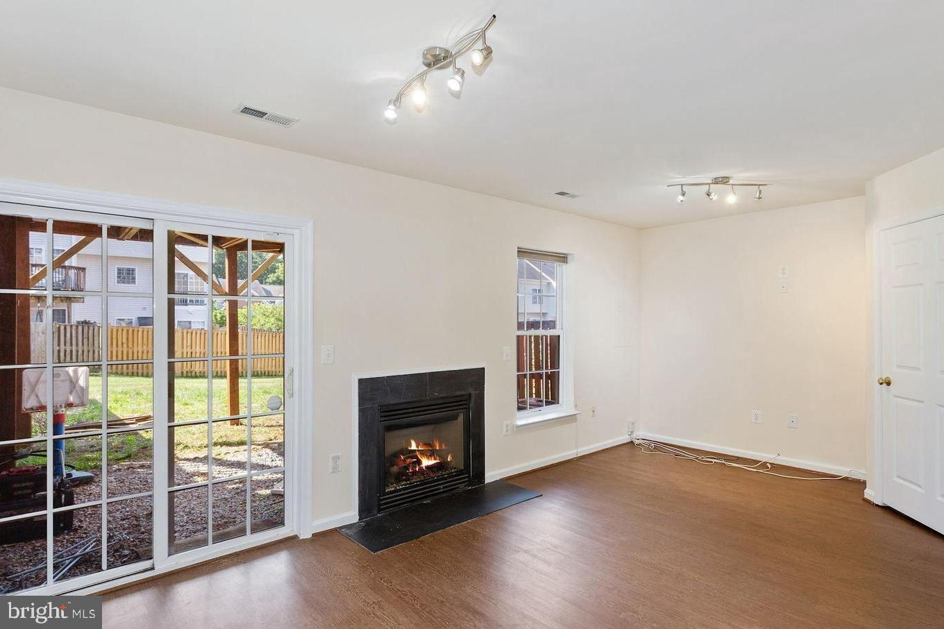 AZALEA WOODS - Residential