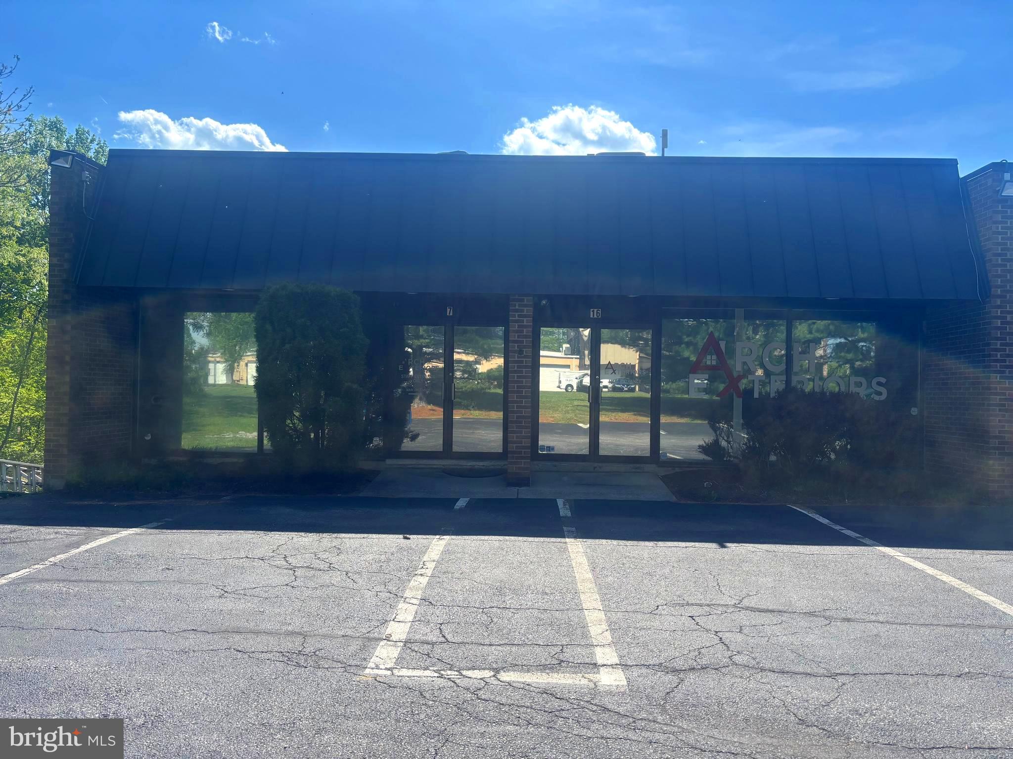 10075 TYLER COURT 7 & 16