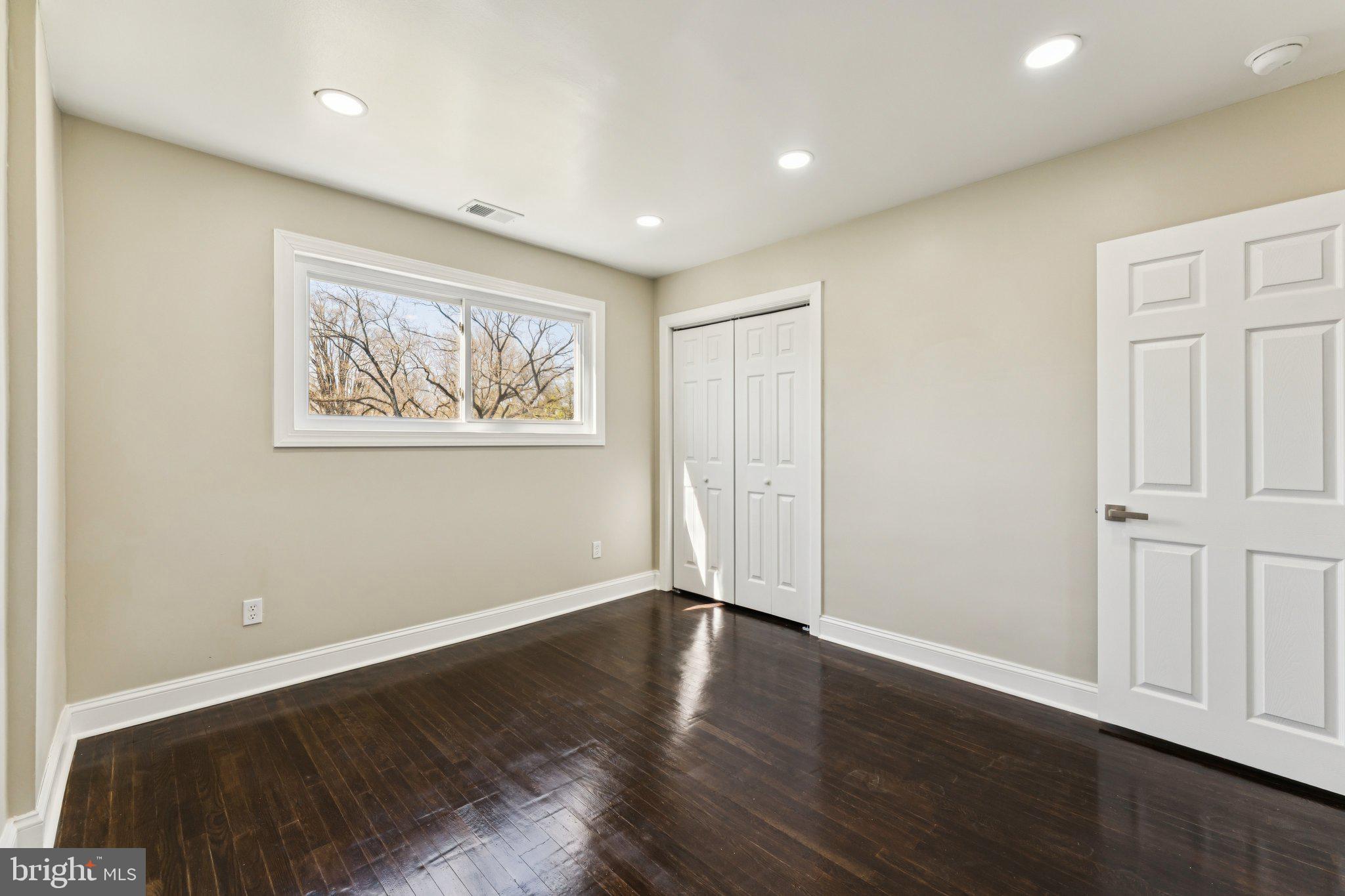 WYNNEWOOD - Residential