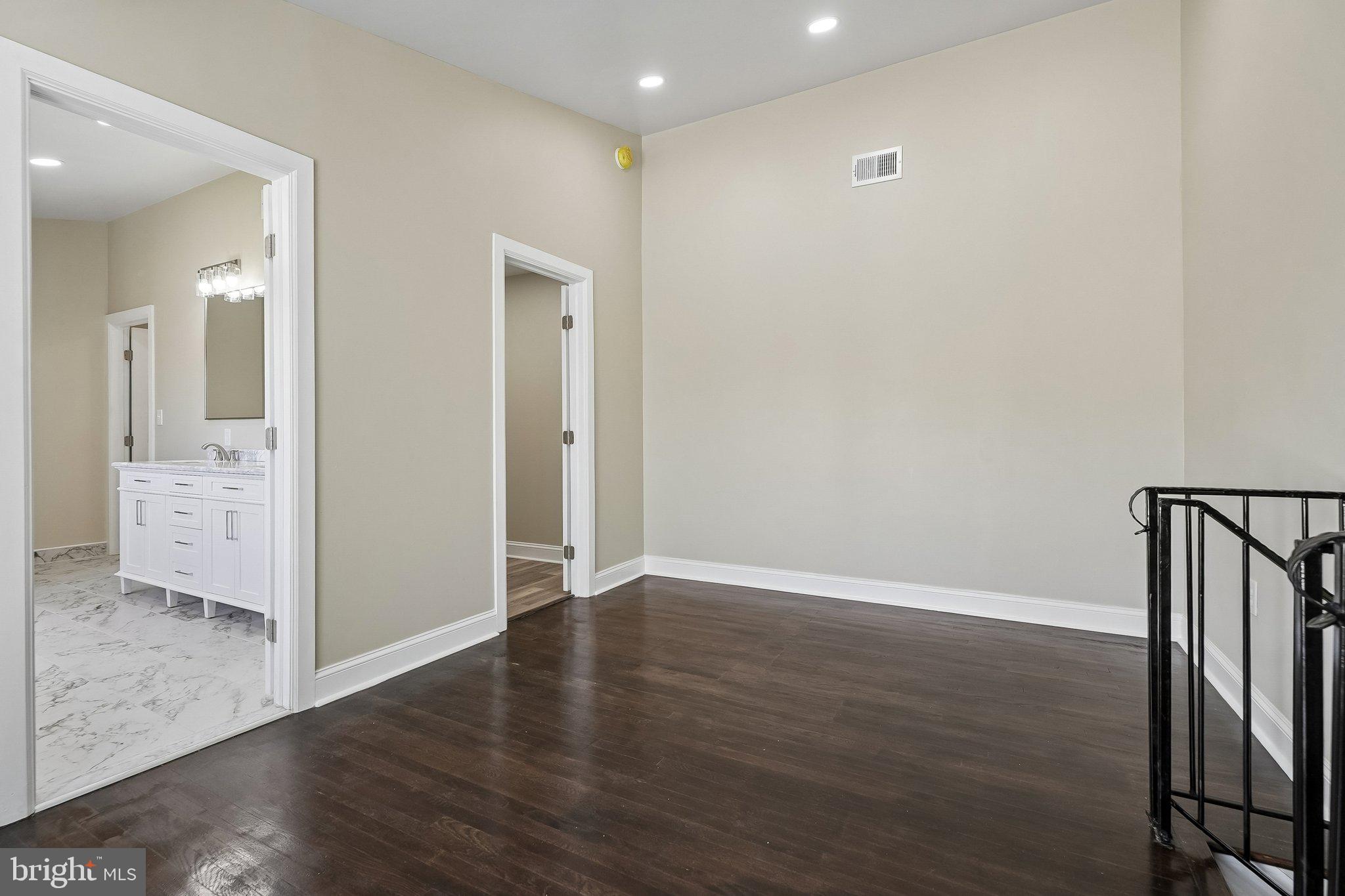 WYNNEWOOD - Residential