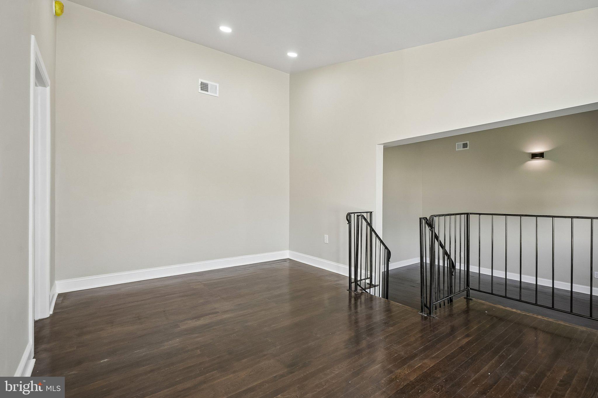 WYNNEWOOD - Residential