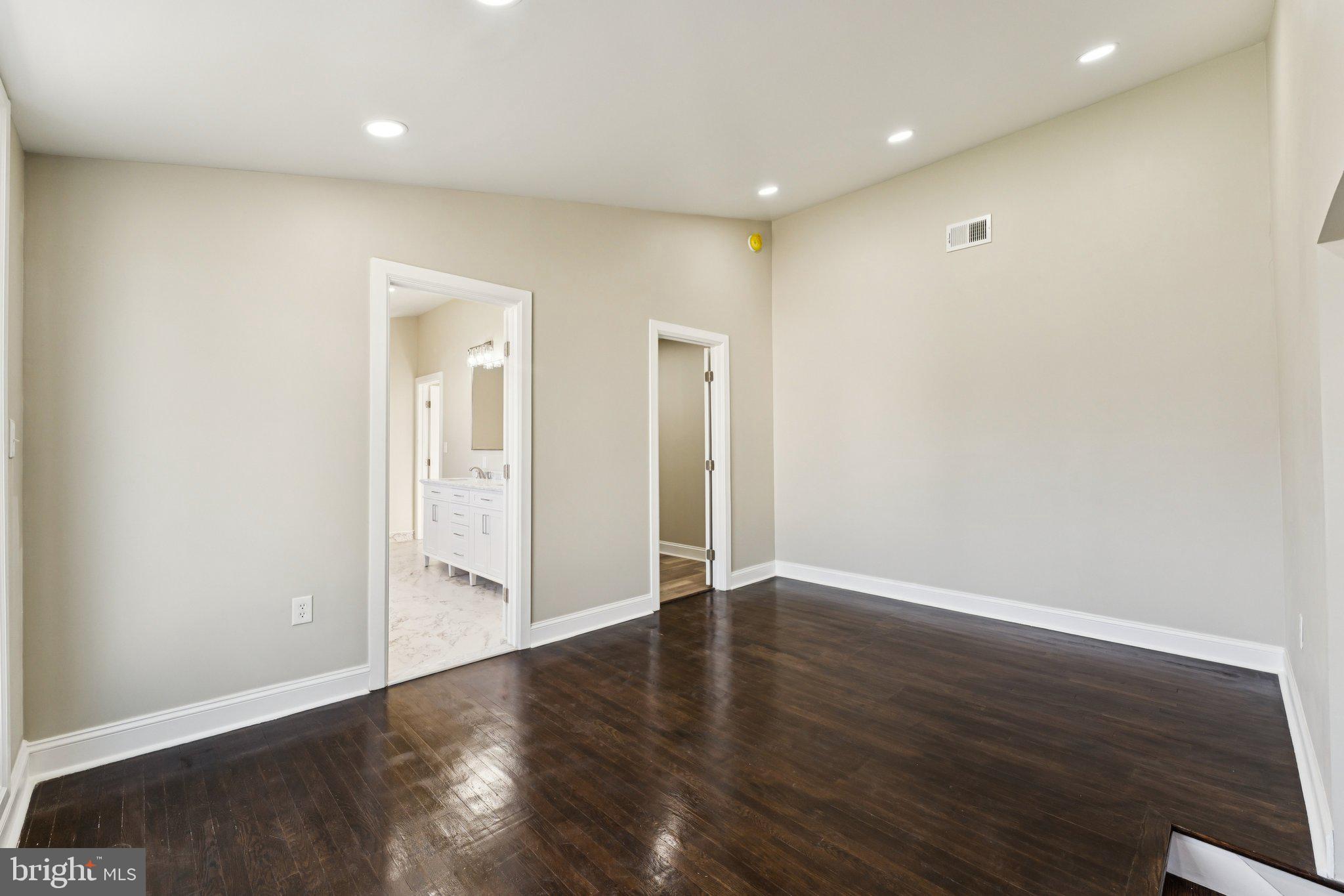 WYNNEWOOD - Residential