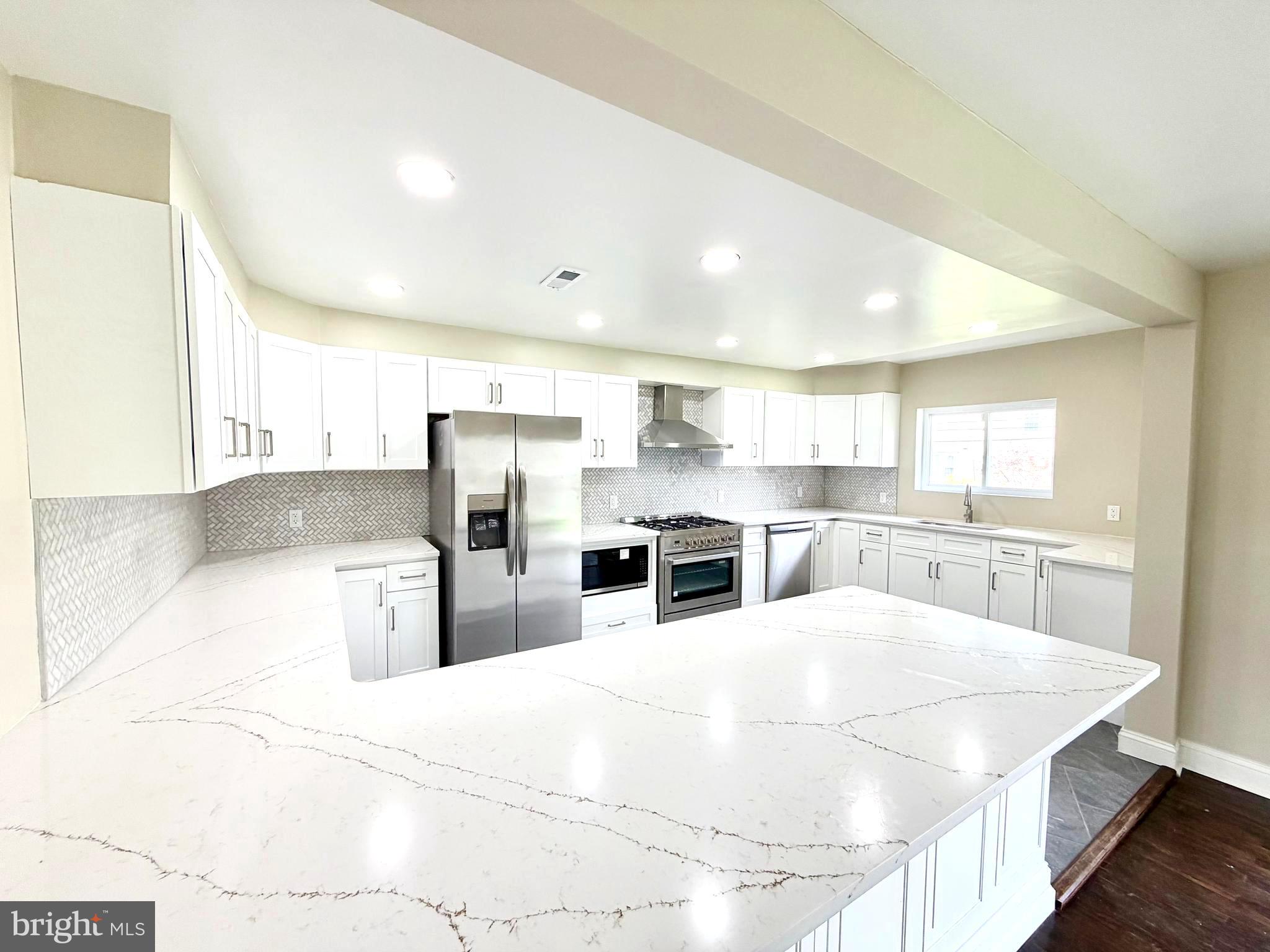 WYNNEWOOD - Residential