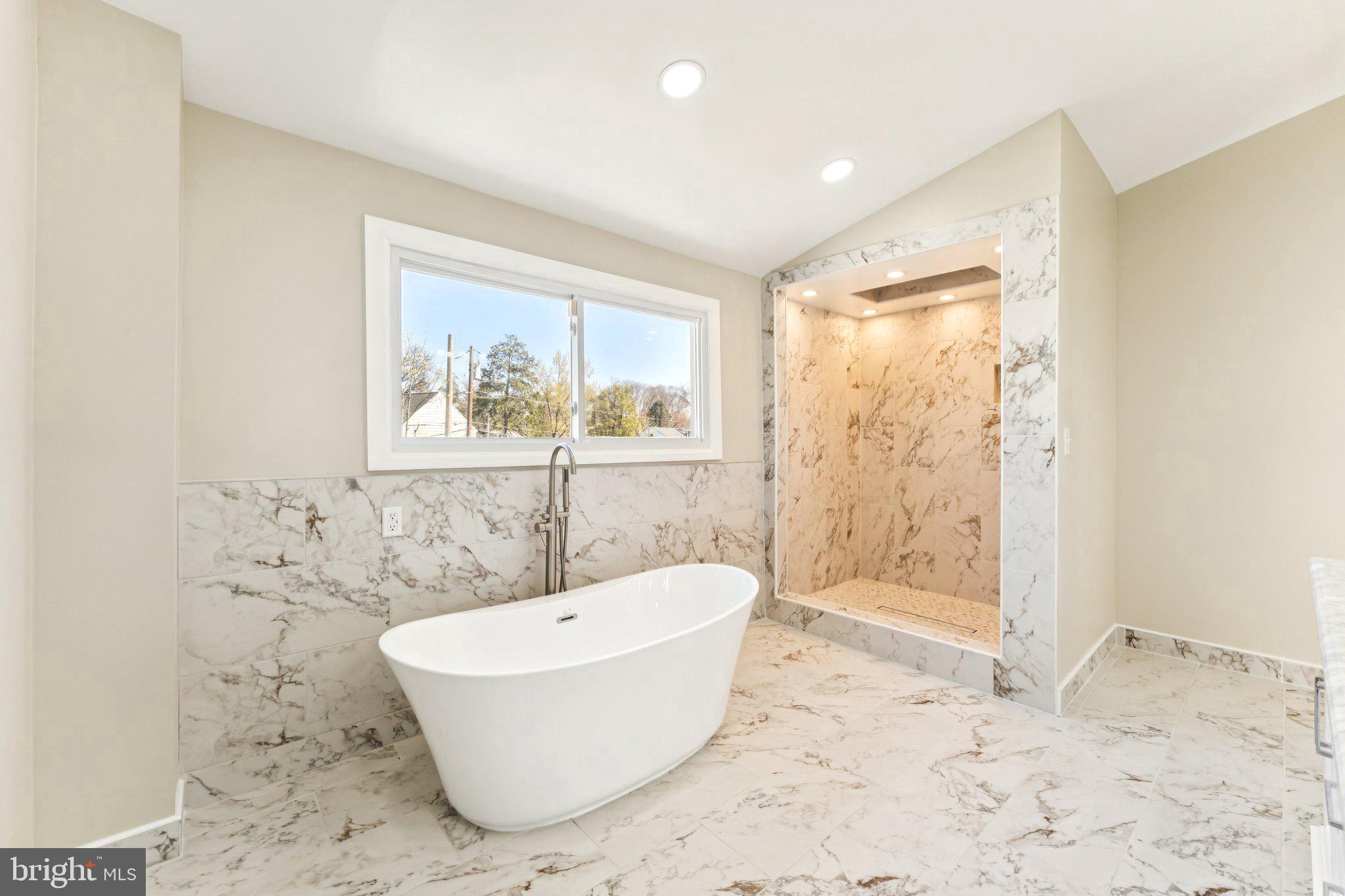 WYNNEWOOD - Residential