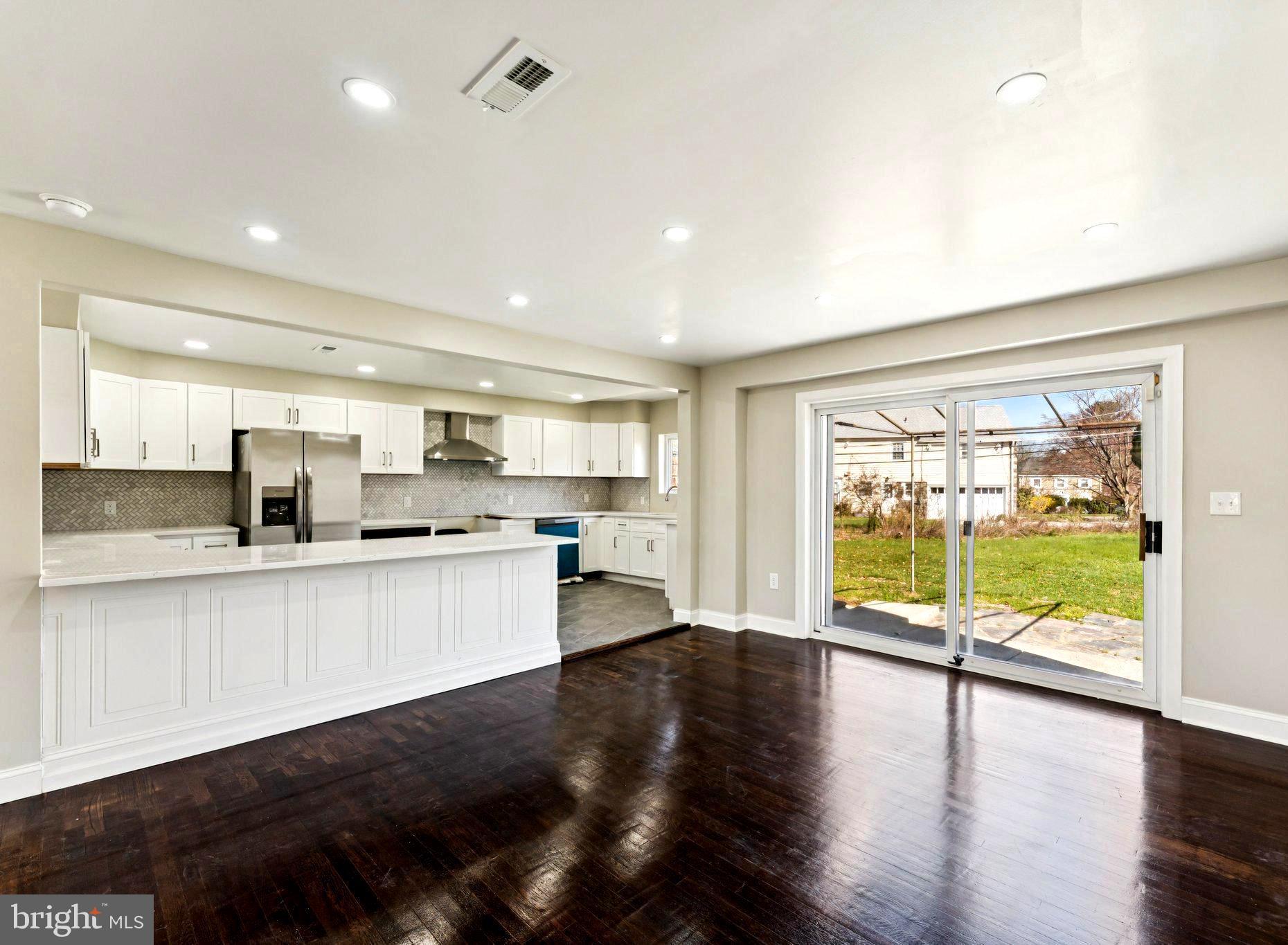 WYNNEWOOD - Residential