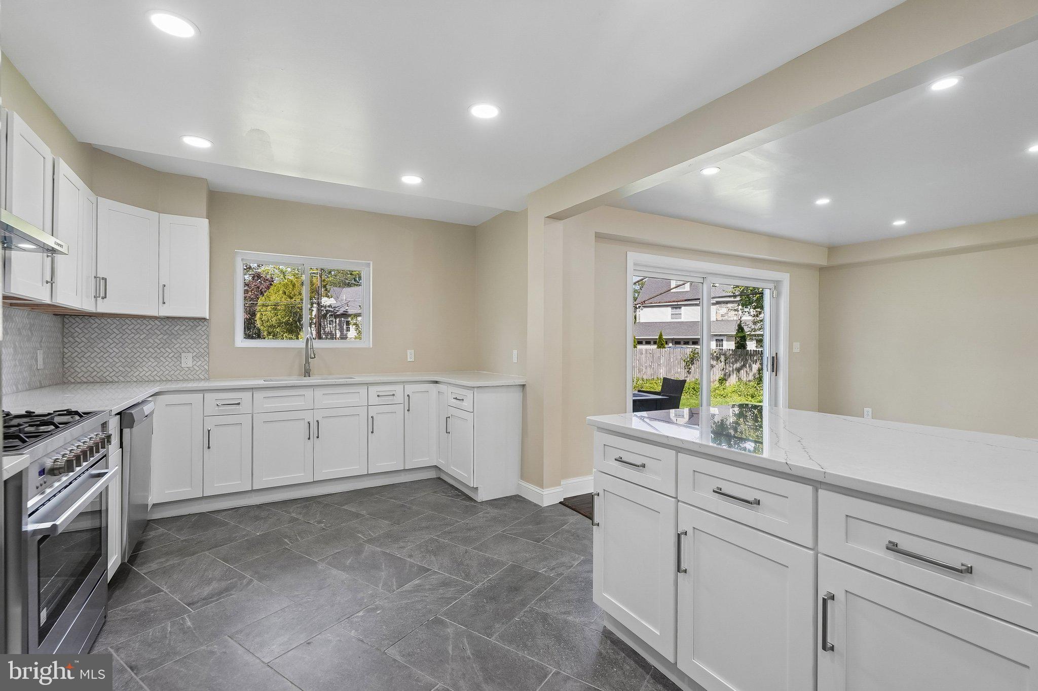 WYNNEWOOD - Residential