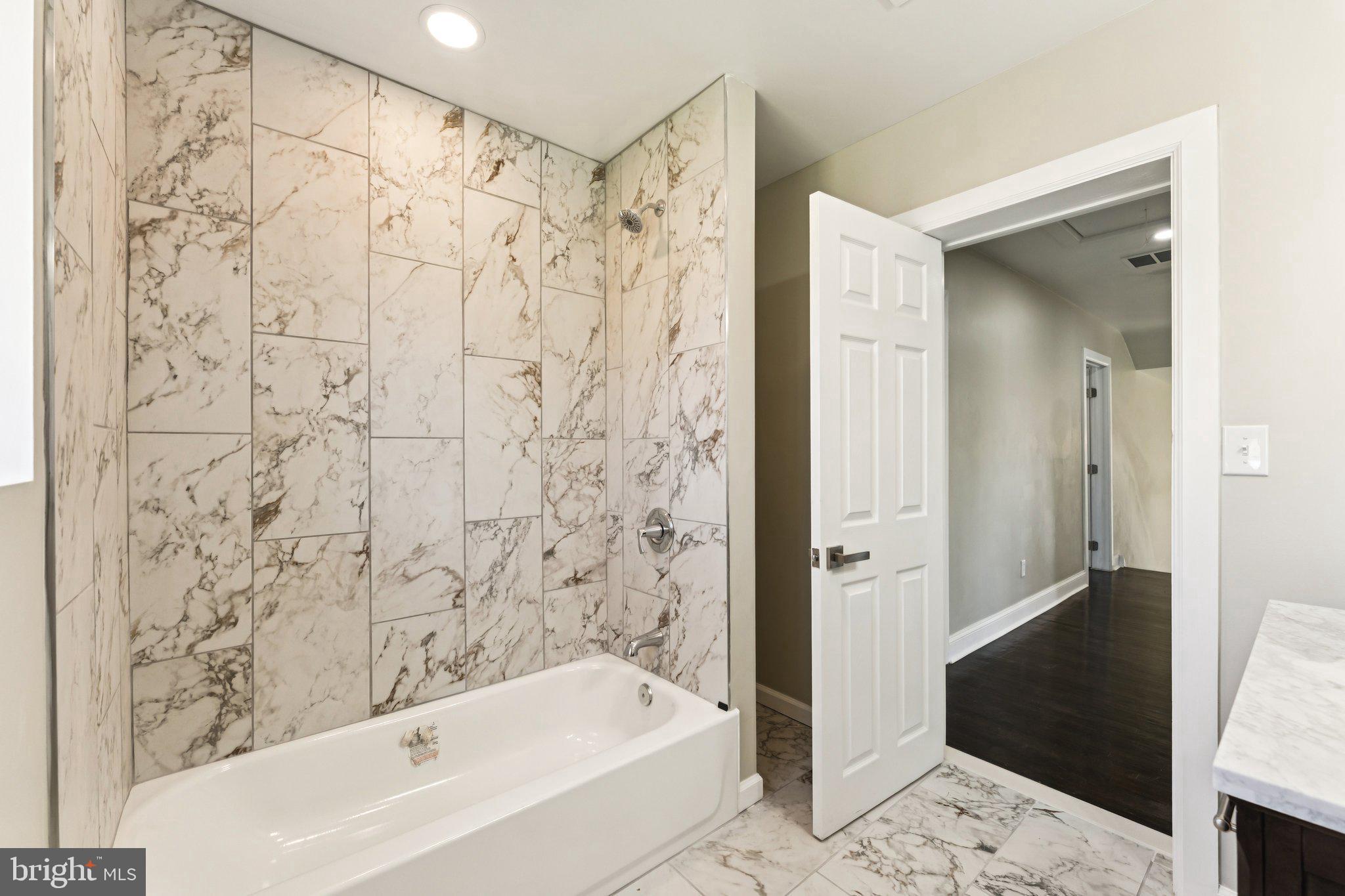 WYNNEWOOD - Residential