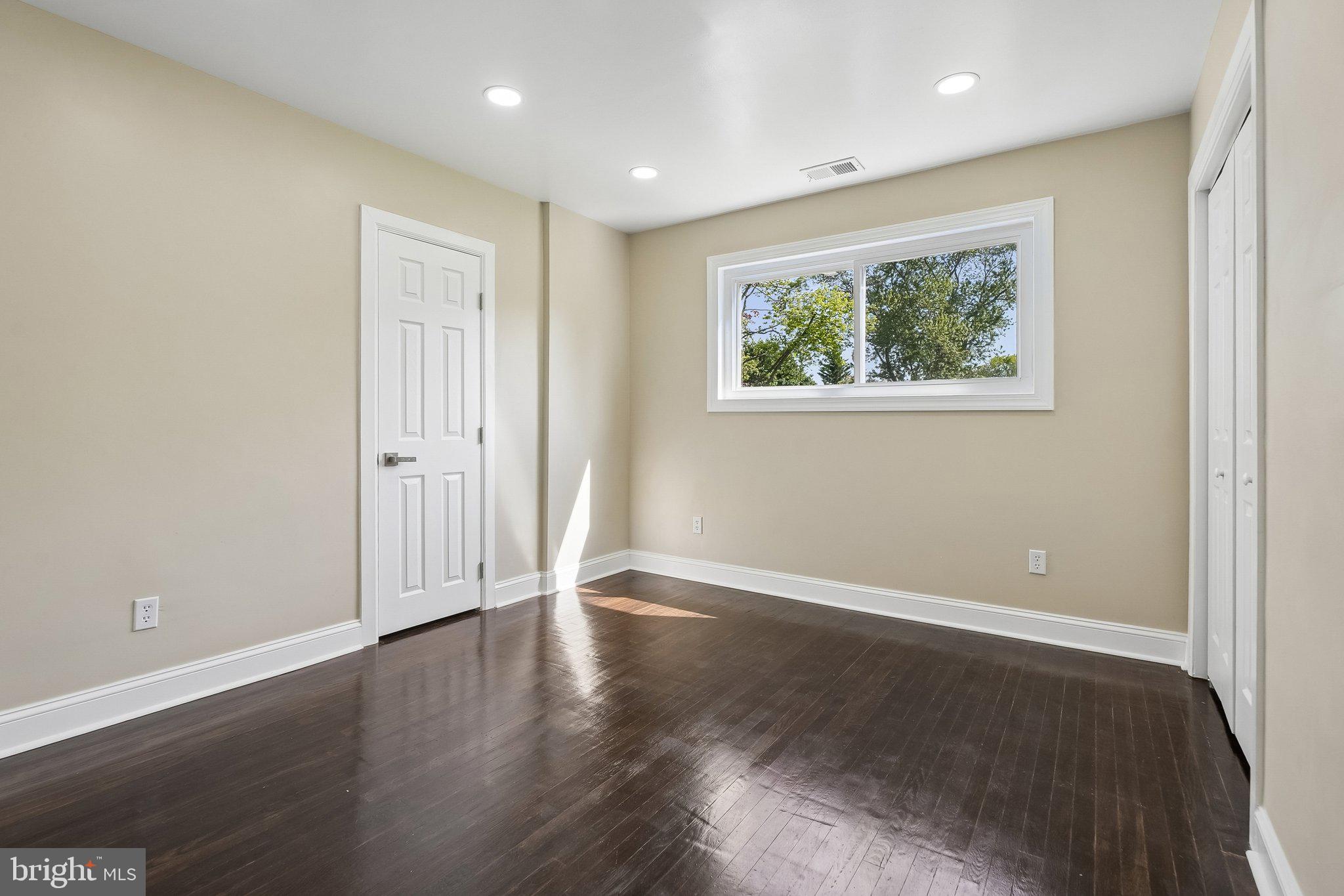 WYNNEWOOD - Residential