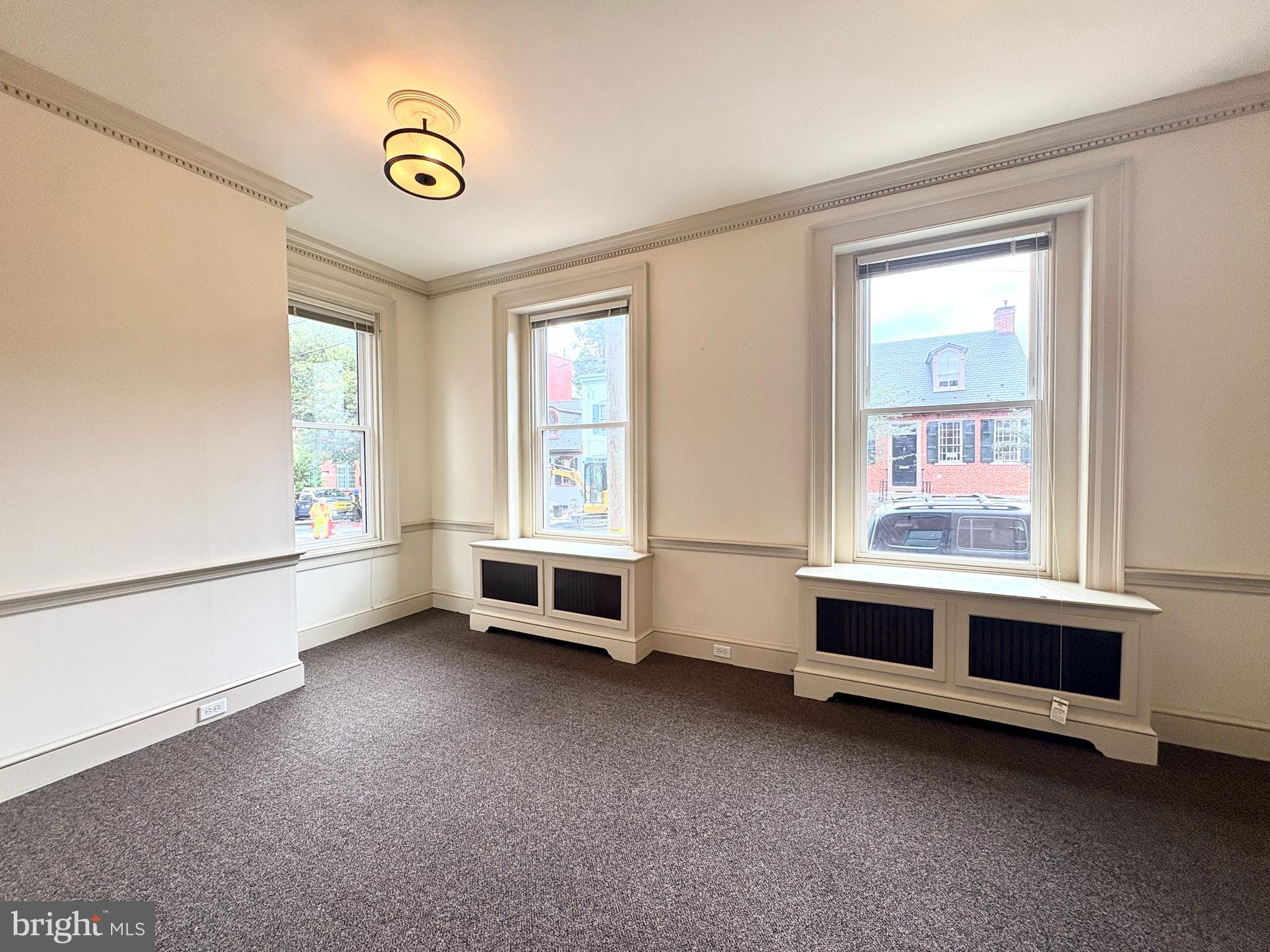 130 E CHESTNUT STREET 1ST FLOOR