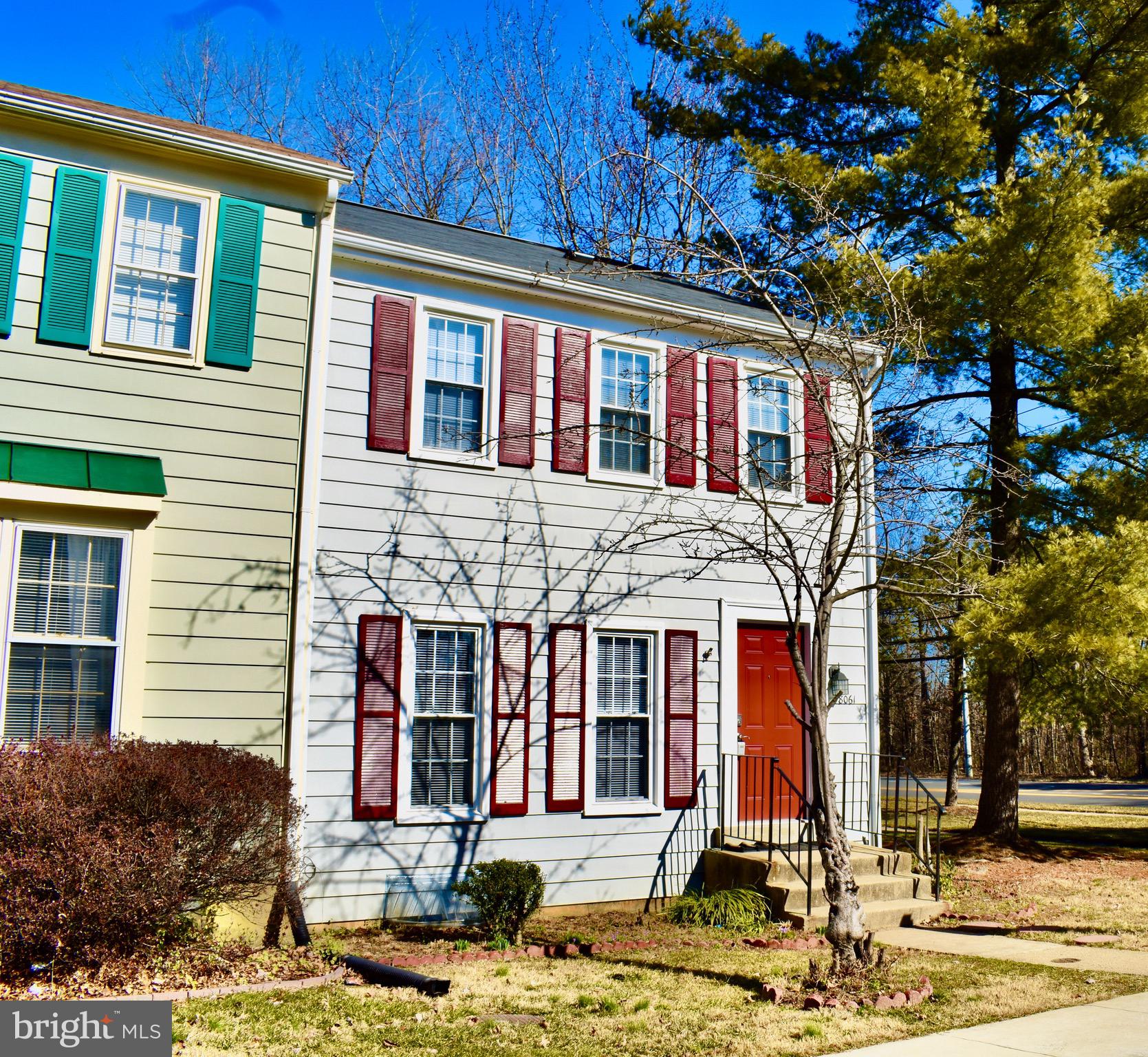 SARATOGA TOWNHOUSES - Residential